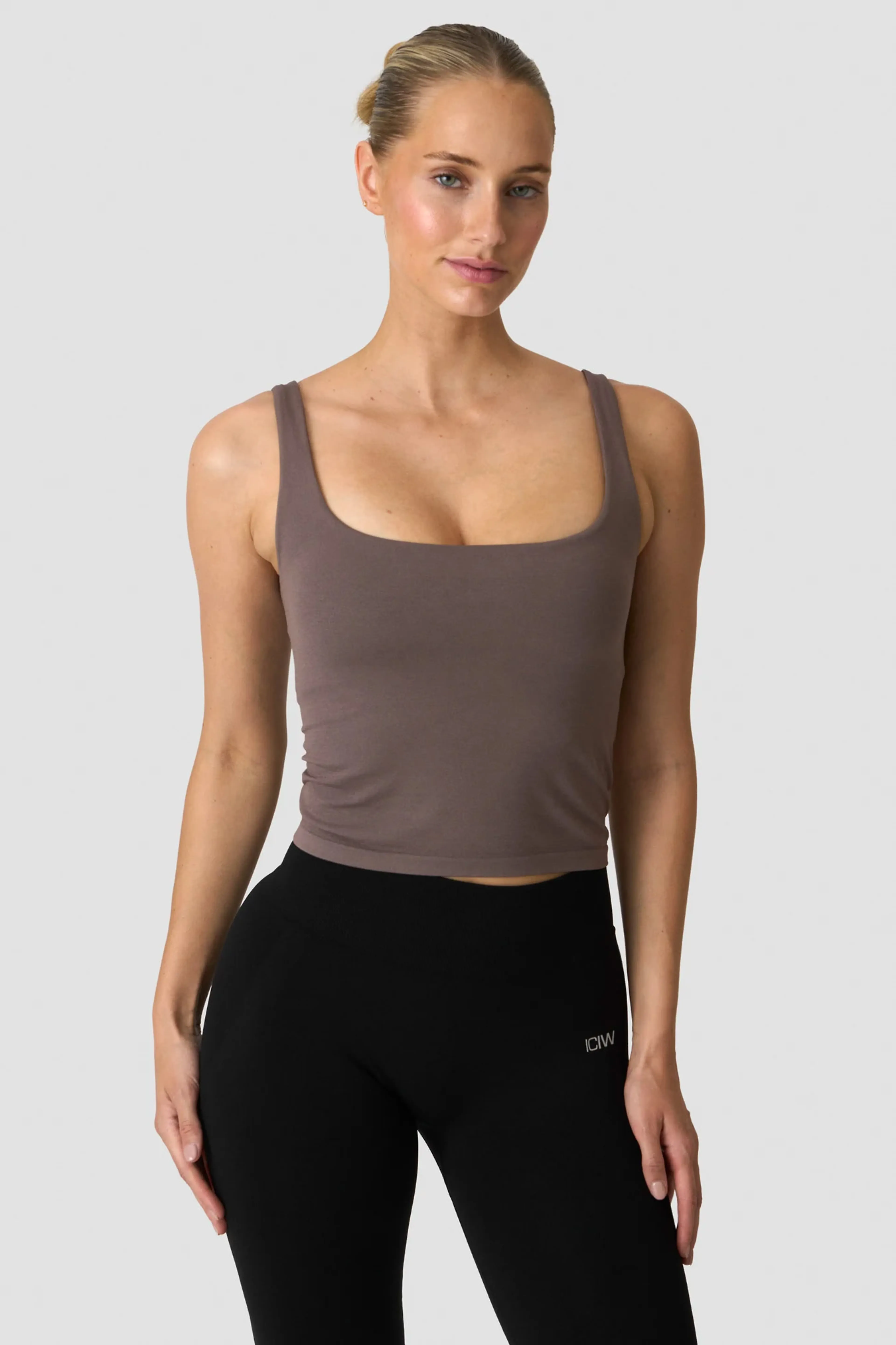 Smooth Seamless 2-in-1 Tank