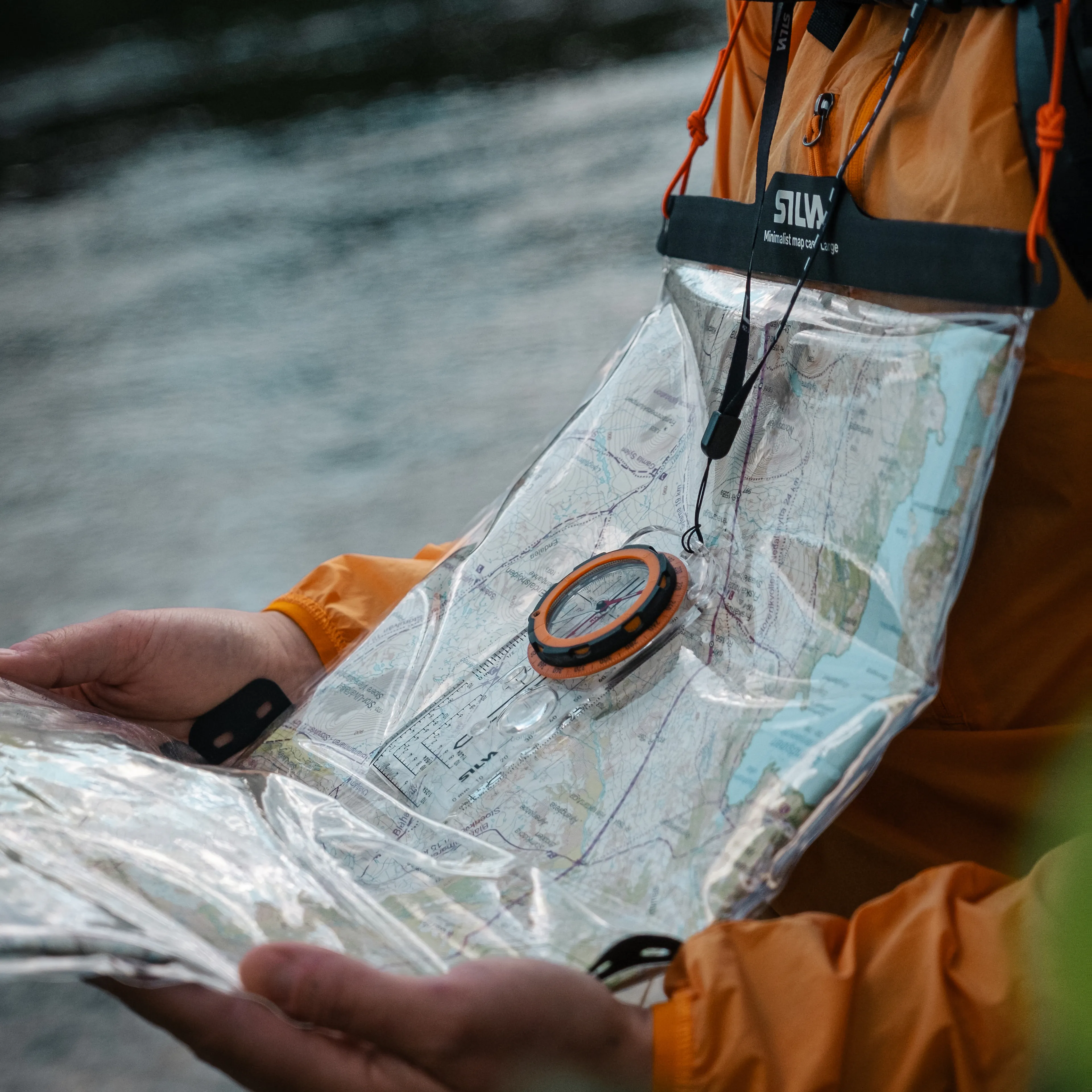 Minimalist map case Large