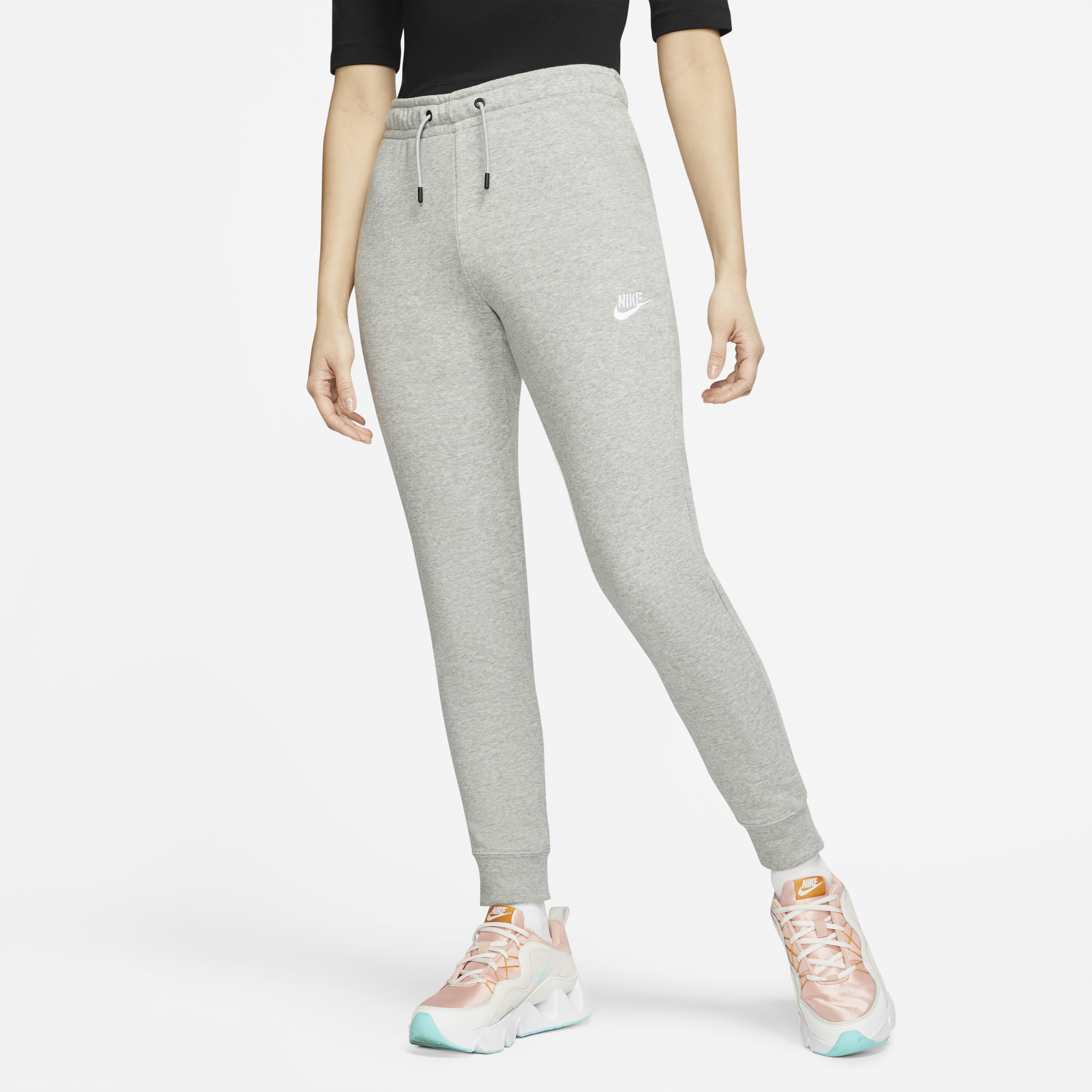 Sportswear Essential joggebukse dame