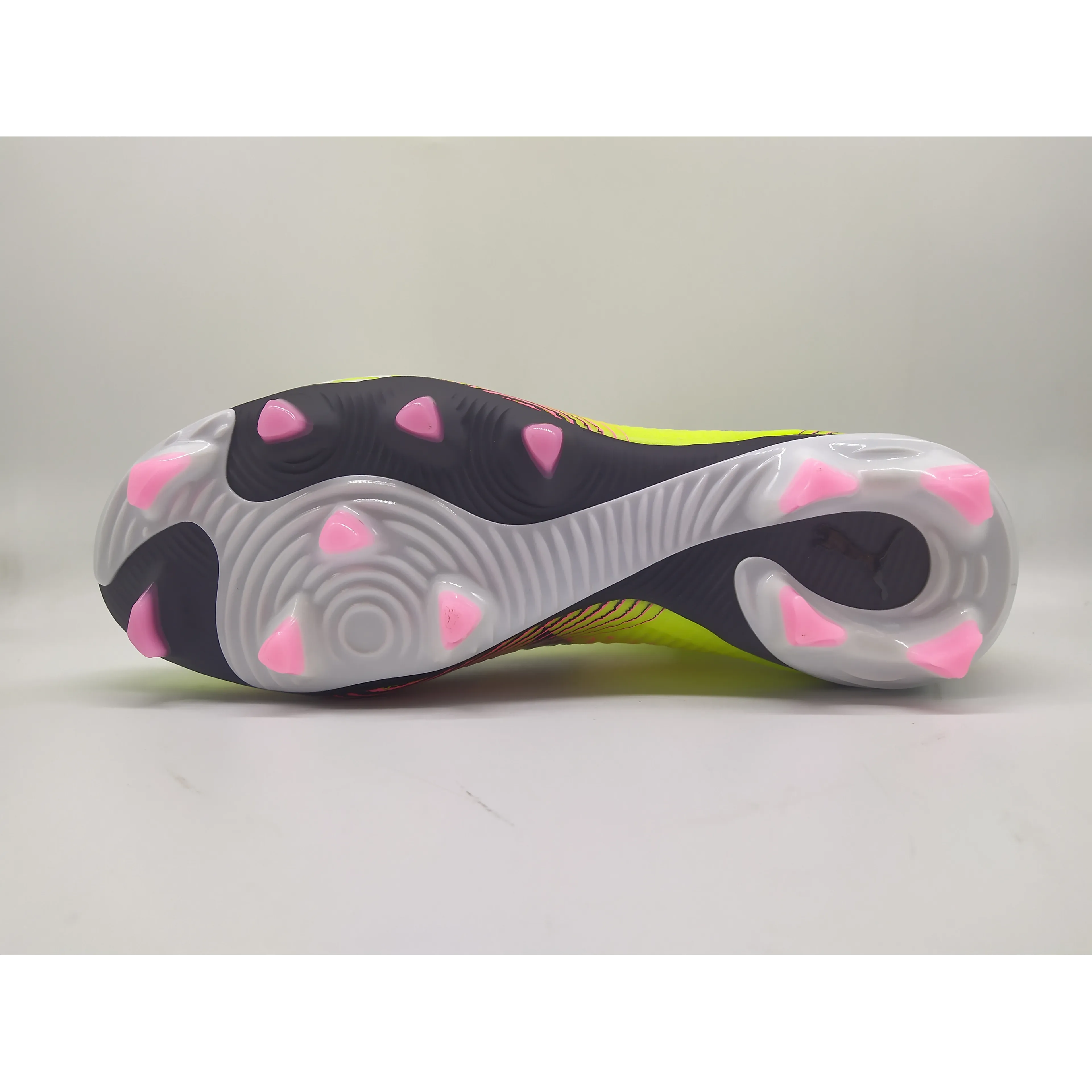 FUTURE 8 PRO FG/AG Wn s