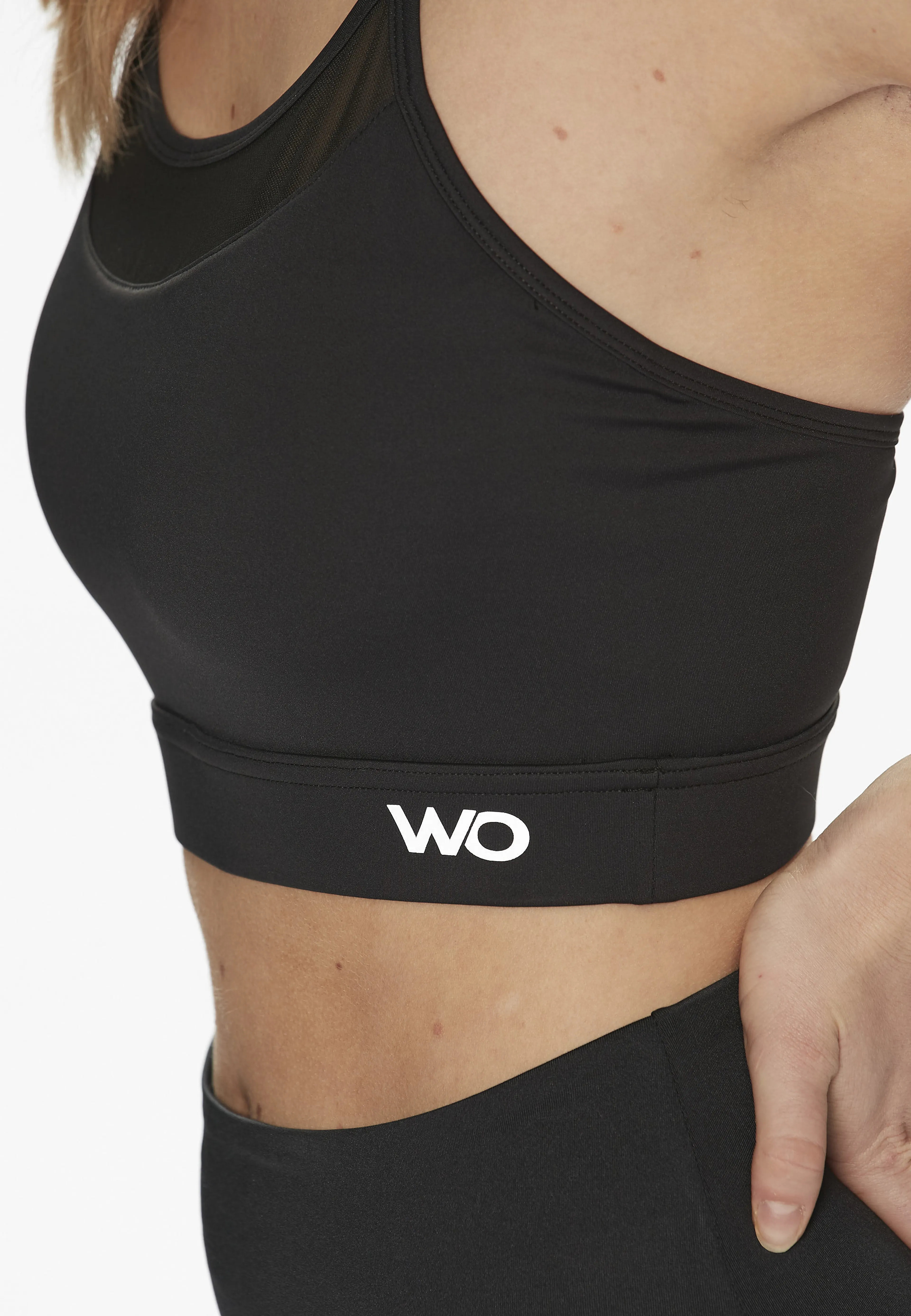 Salisbury W Sports Bra With Mesh Details Salisbury W Sports Bra With Mesh Details