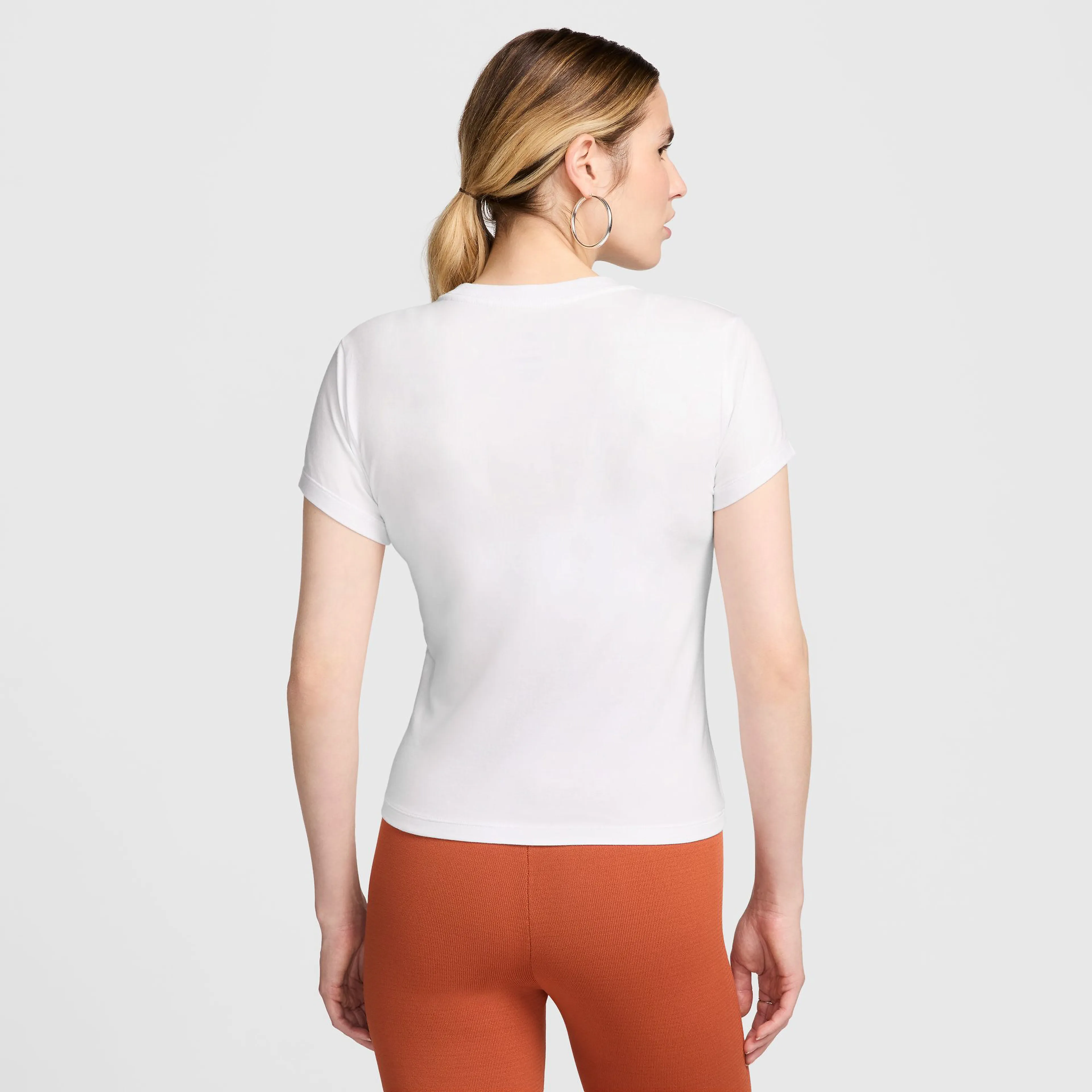  Sportswear Chill Knit Women's T-Shirt