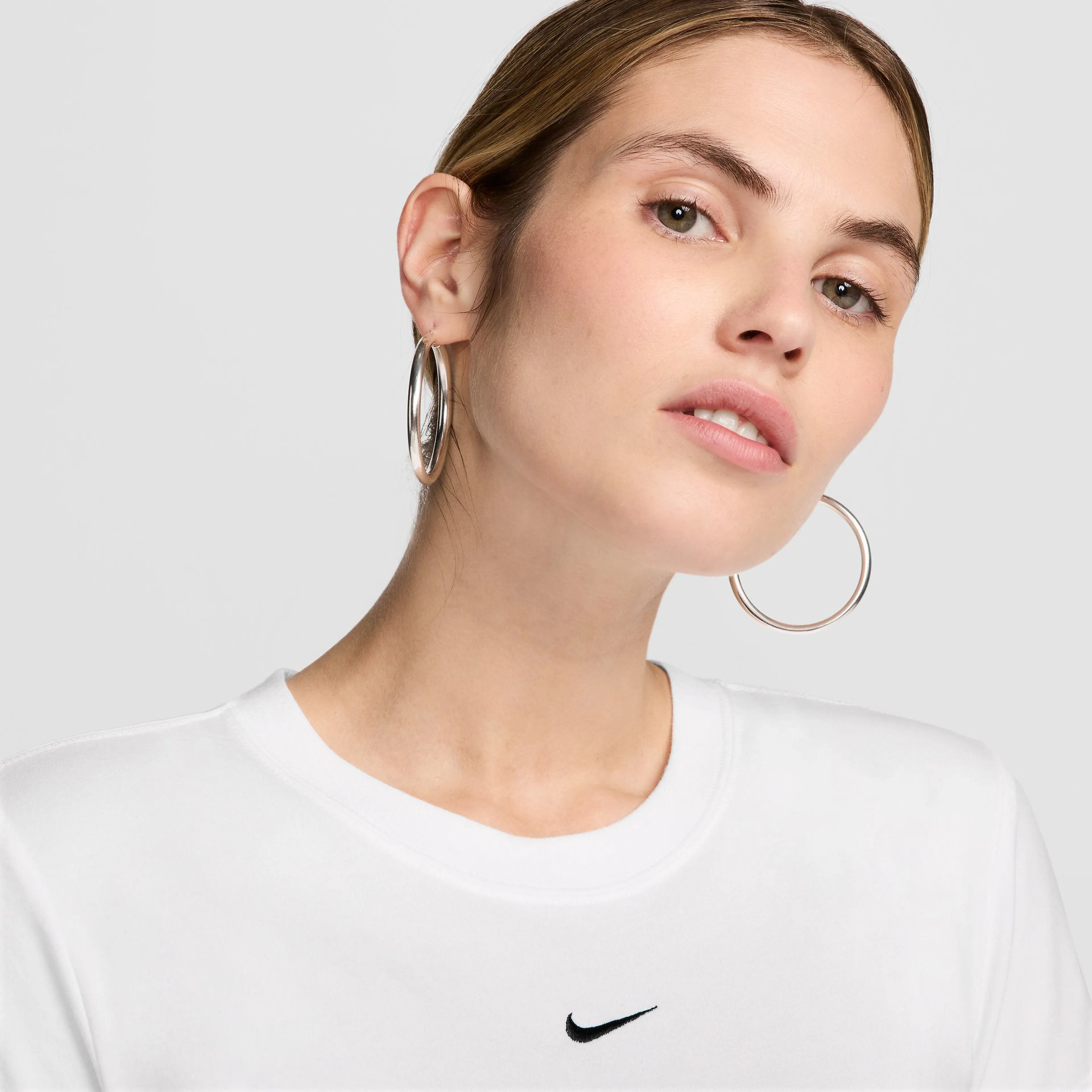  Sportswear Chill Knit Women's T-Shirt