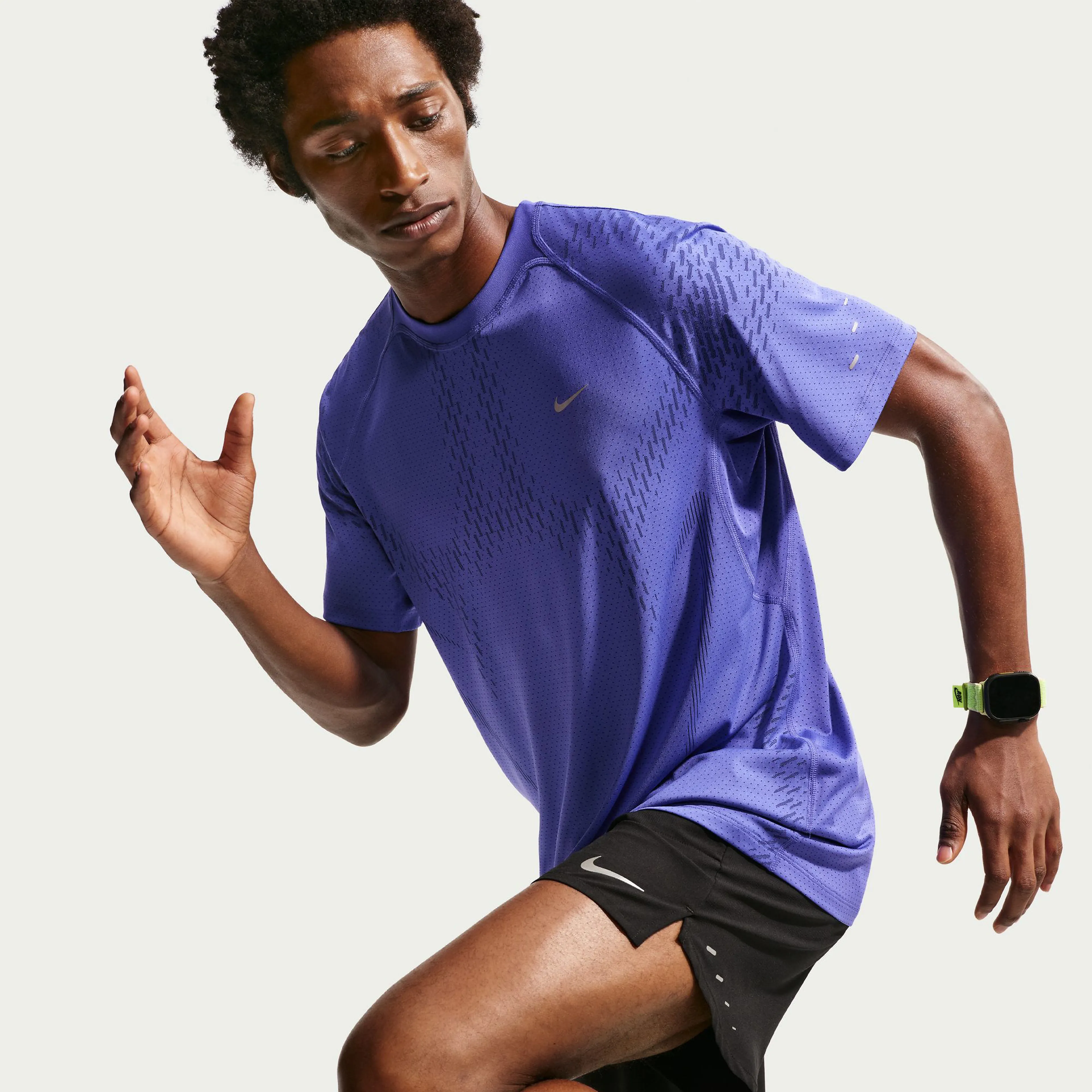 Stride Men's Dri-FIT ADV Short-Sleeve Running Top