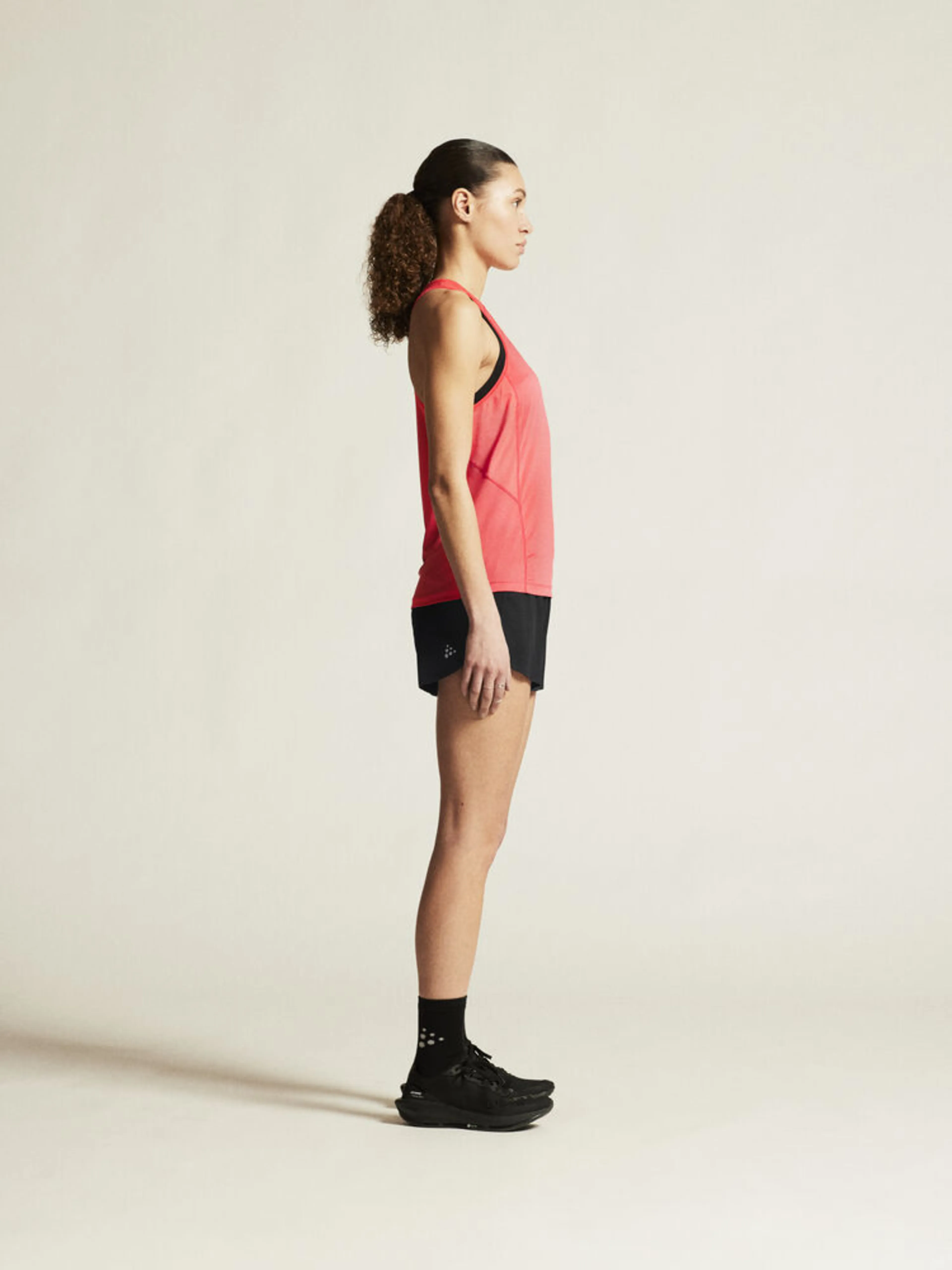 Adv Essence Singlet 2 W