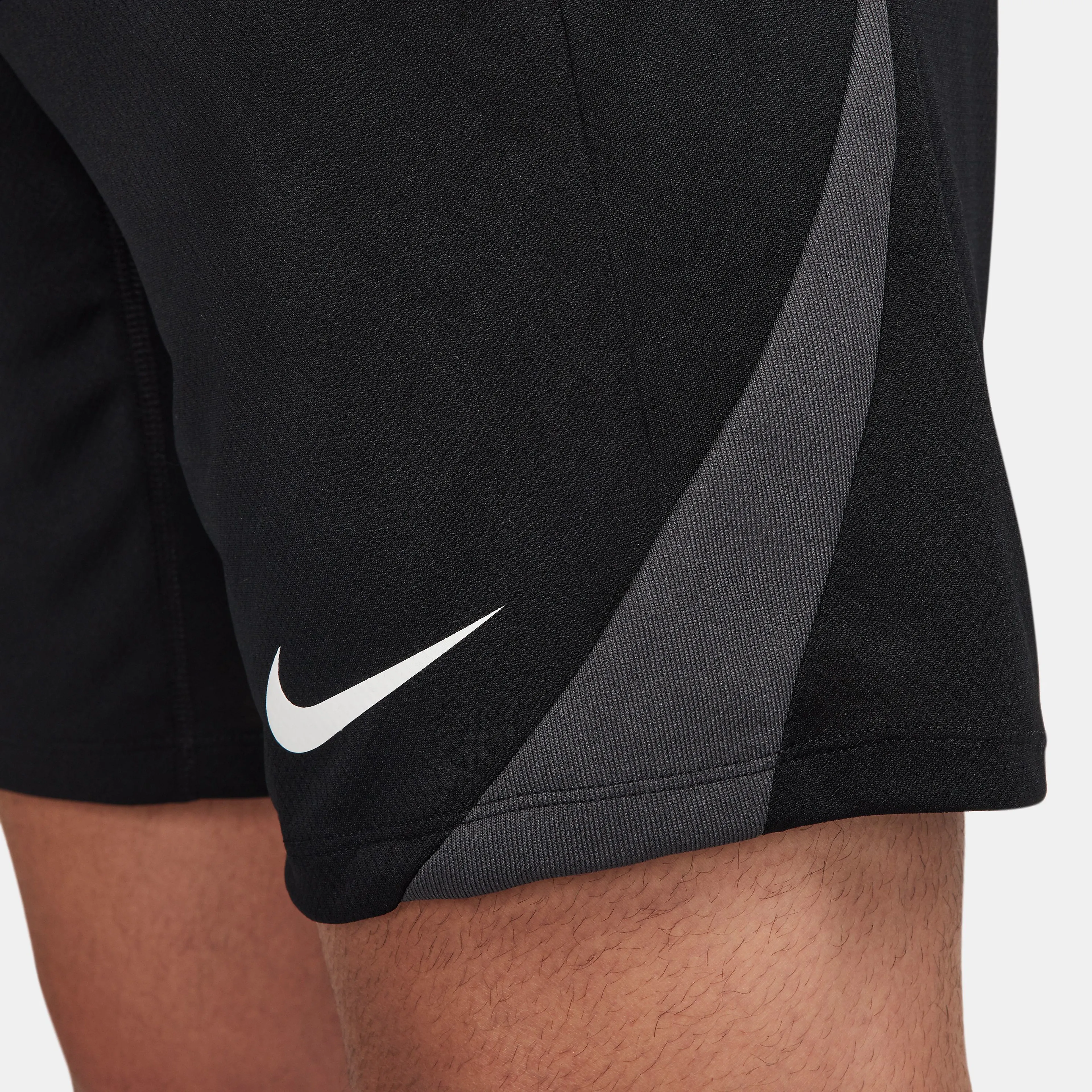 Strike Dri-FIT Global shorts herre