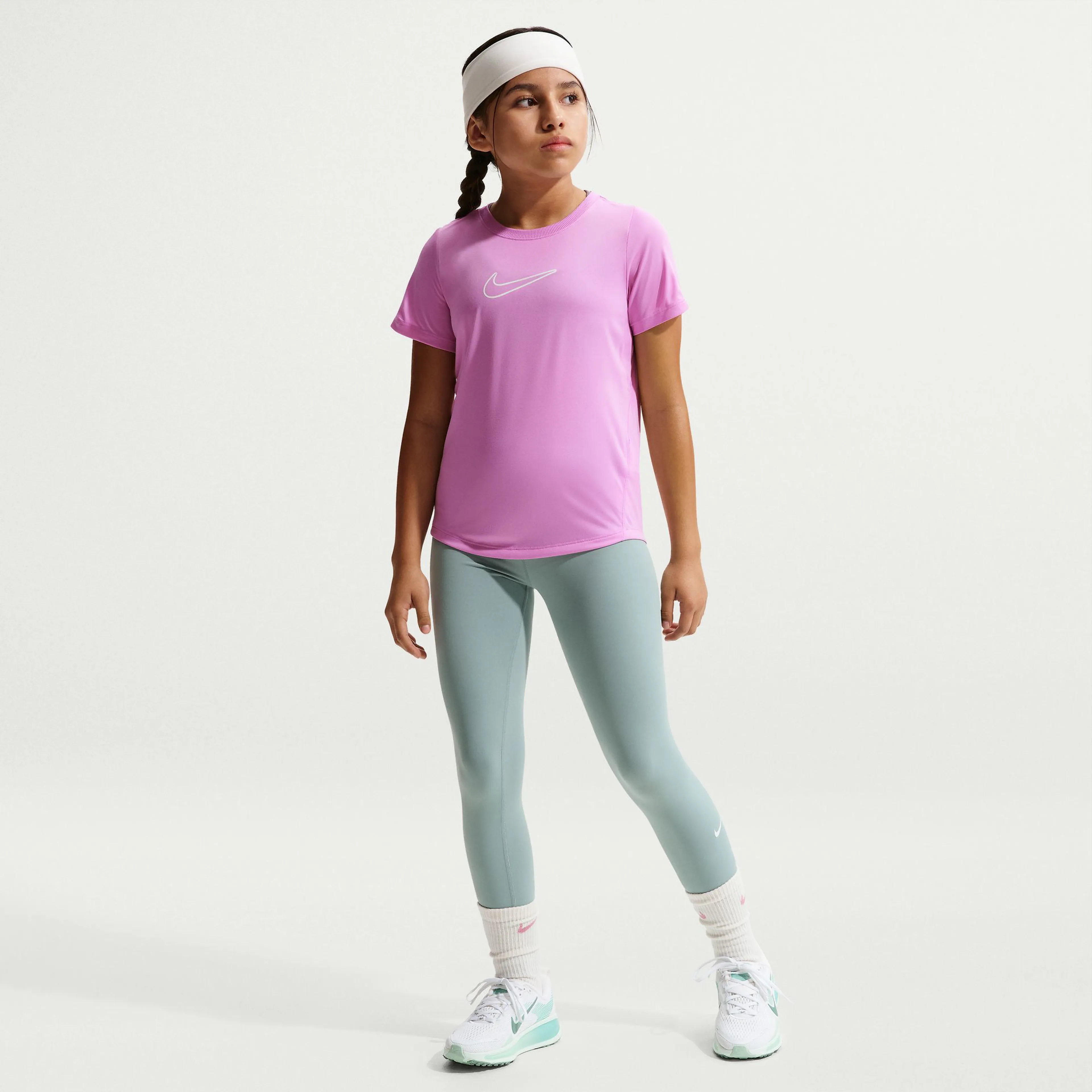 Nike One Fitted Big Kids' (Girls') Dri-FIT Short-Sleeve Top