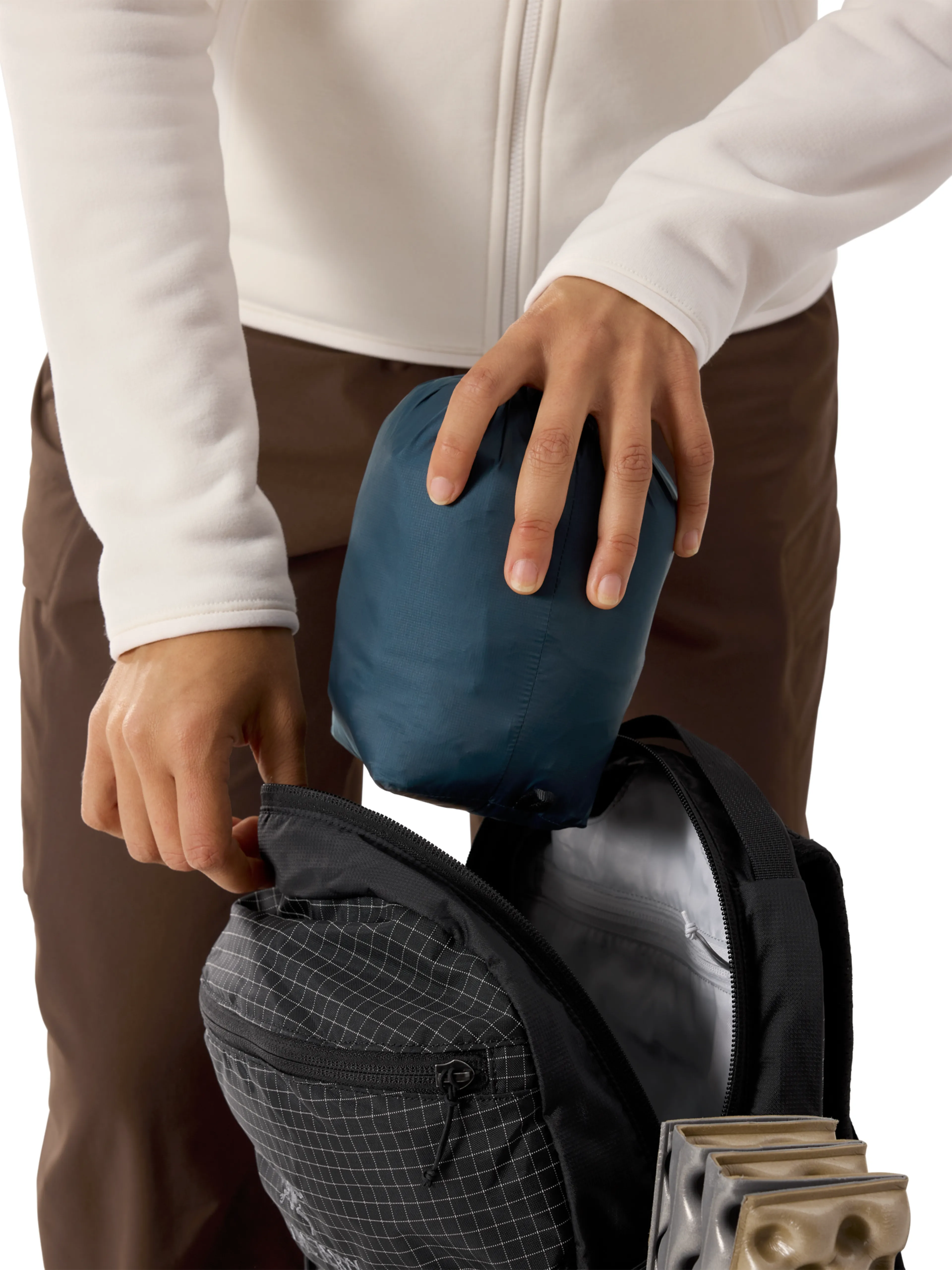Cerium Vest W