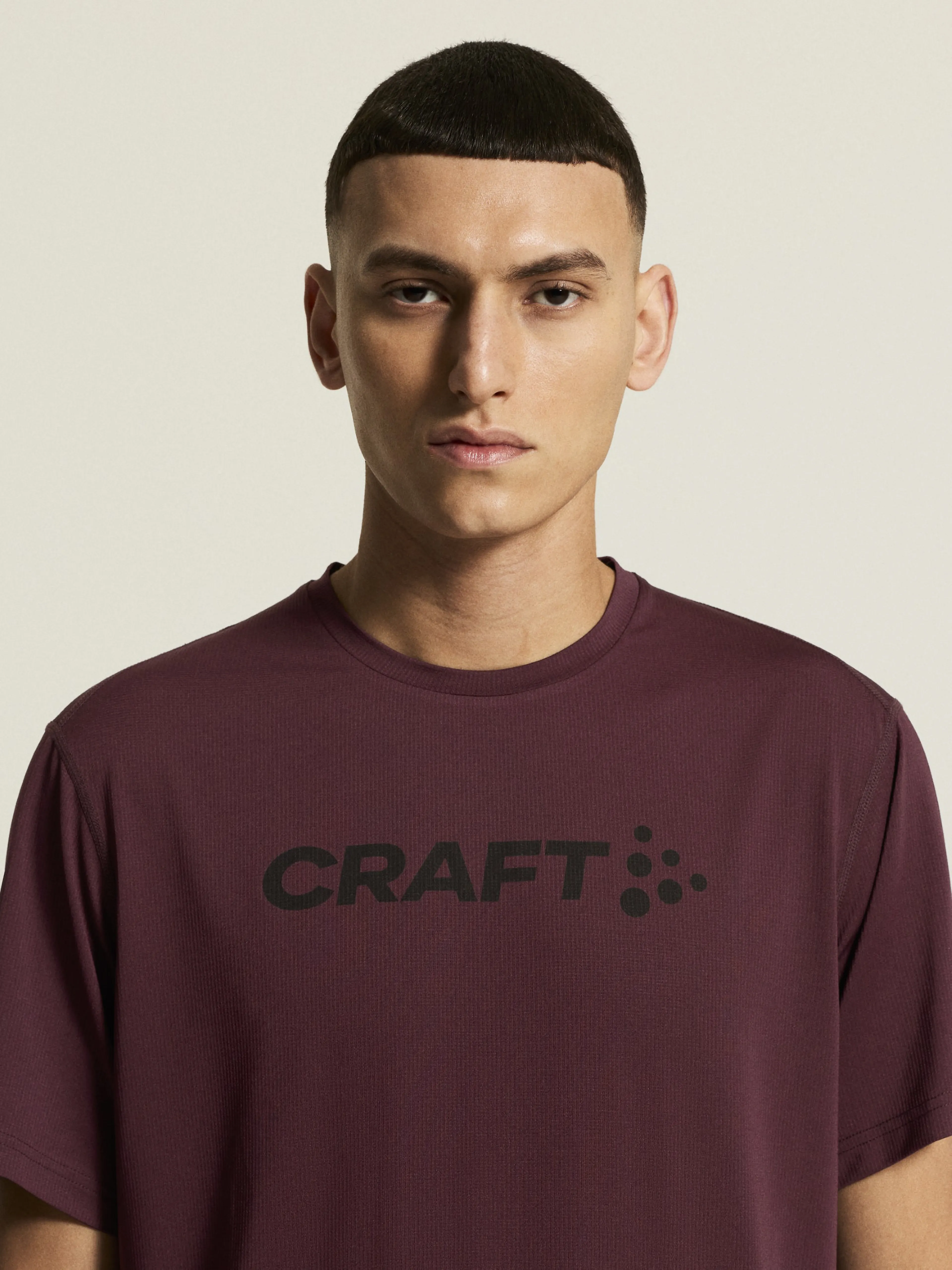 Essence Logo Tee 2 M
