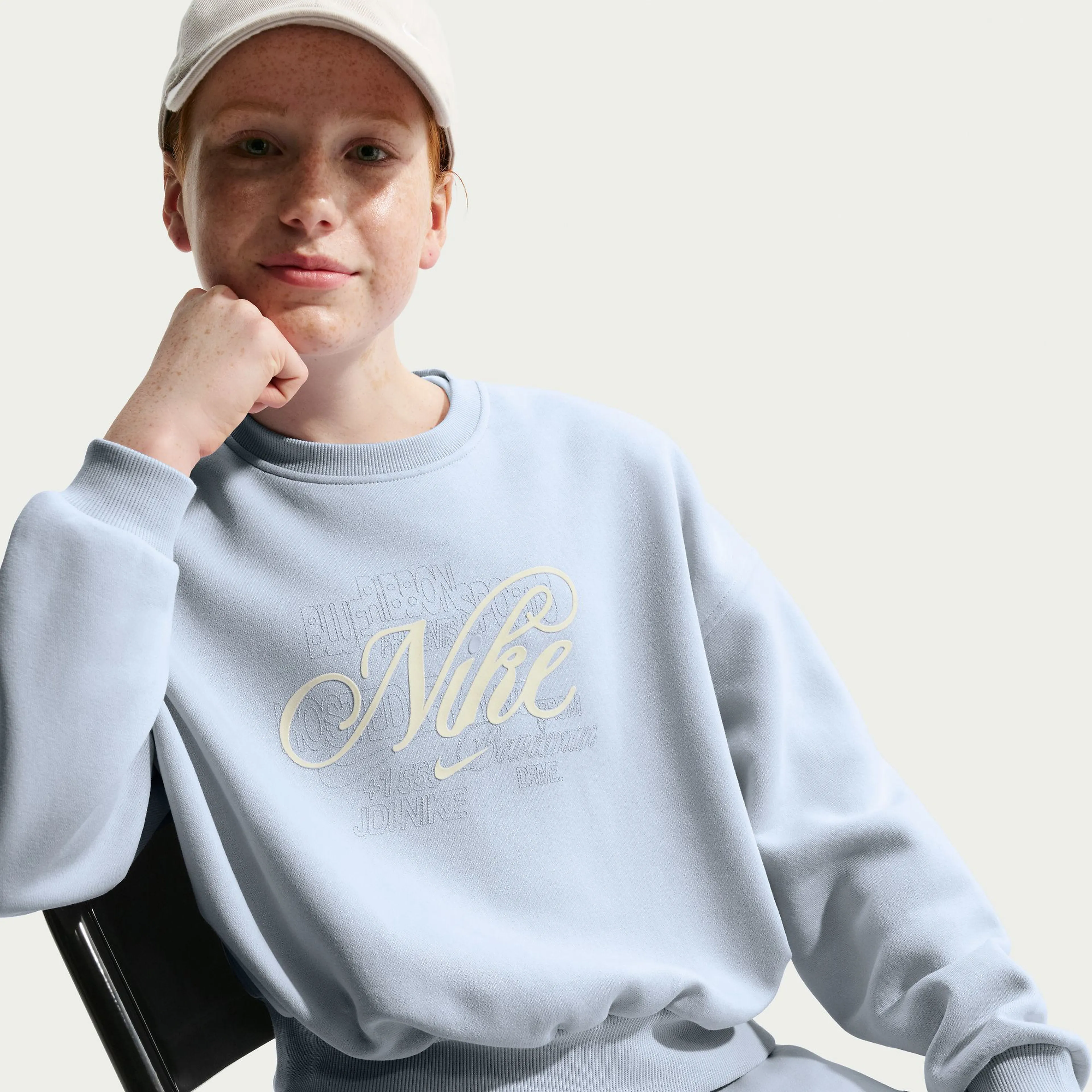 Sportswear Club Fleece Big Kids' (Girls') Boxy Crew-Neck Sweatshirt