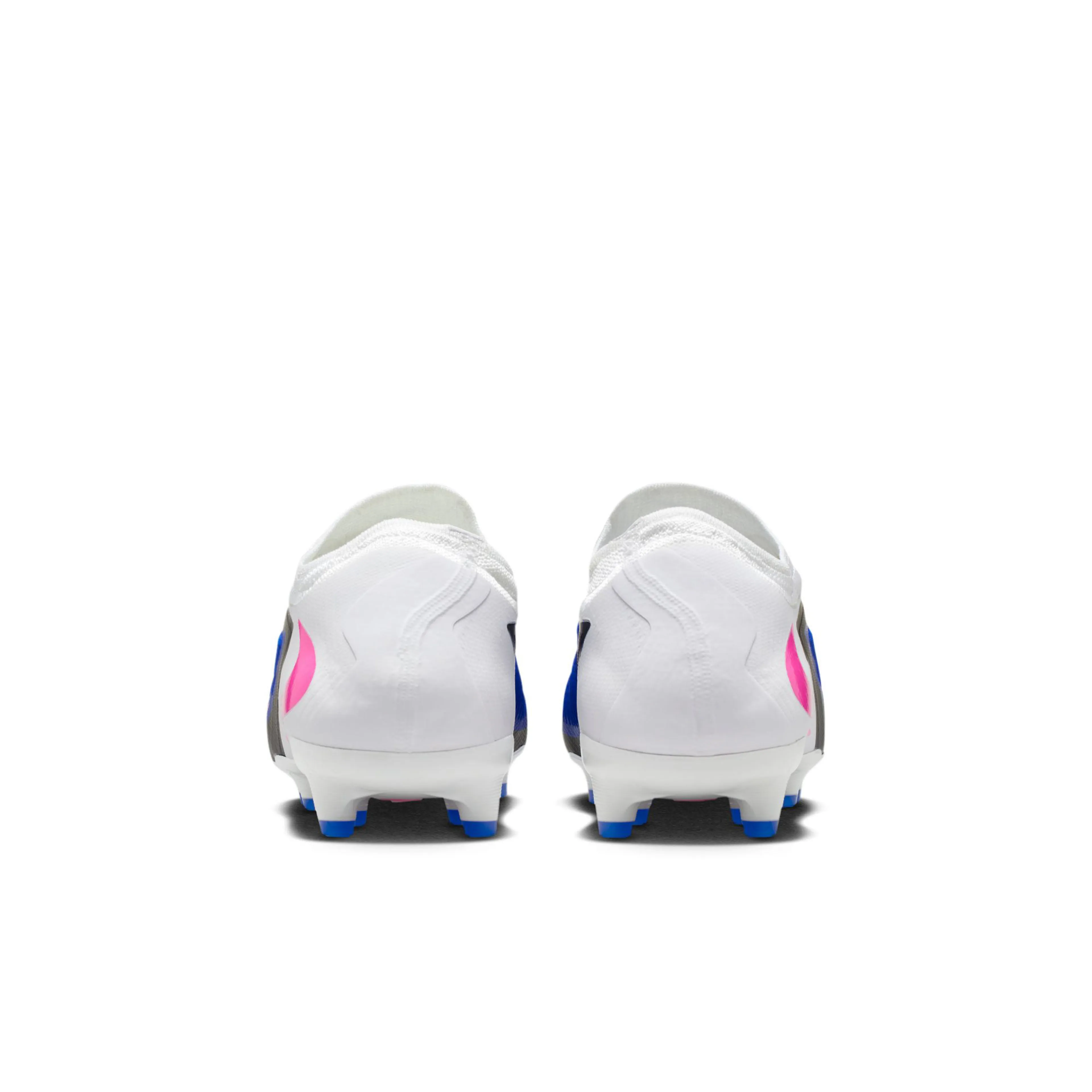 Phantom 6 Low Pro Artificial-Grass Fotballsko Kunstgress