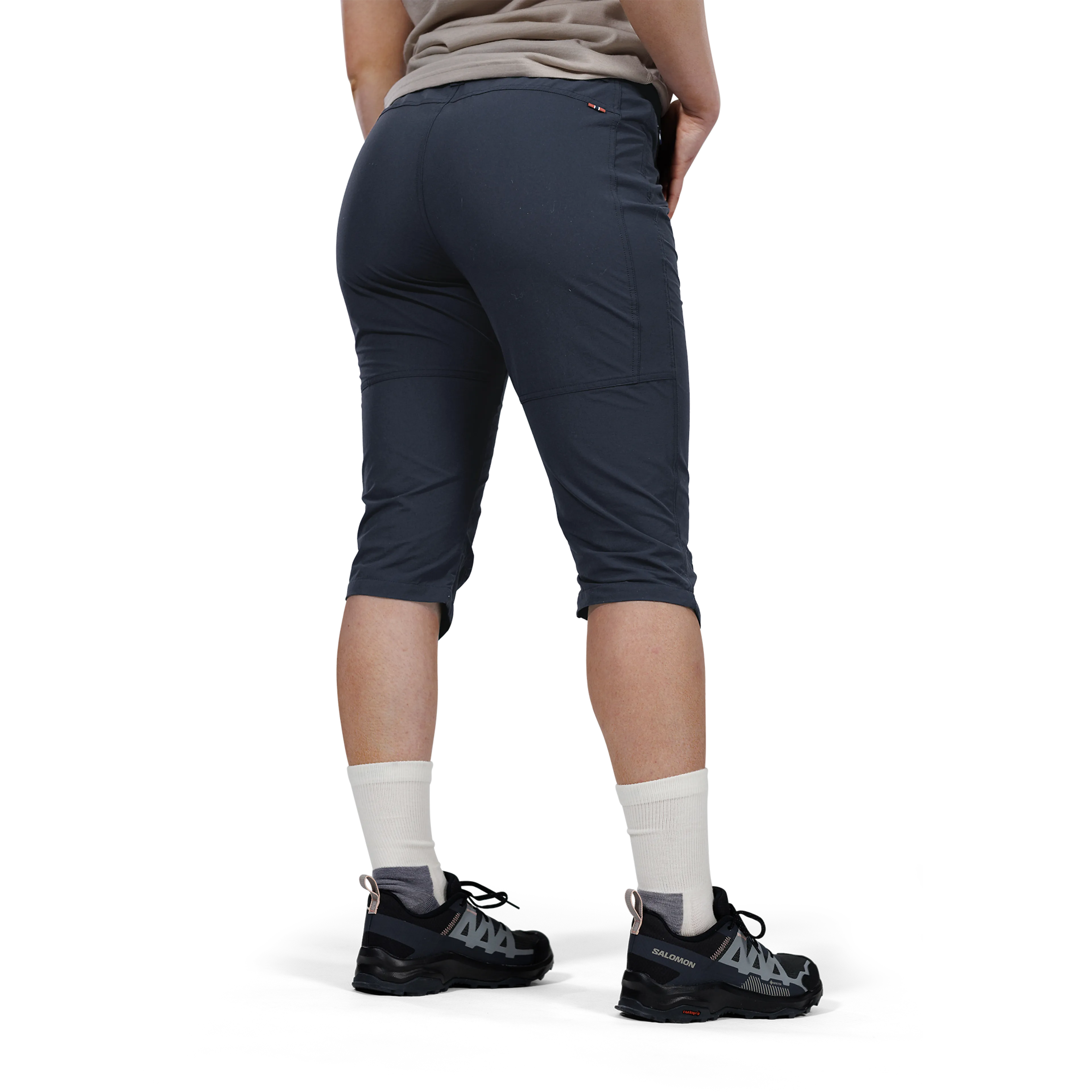 ALM W CAPRI ALM W CAPRI
