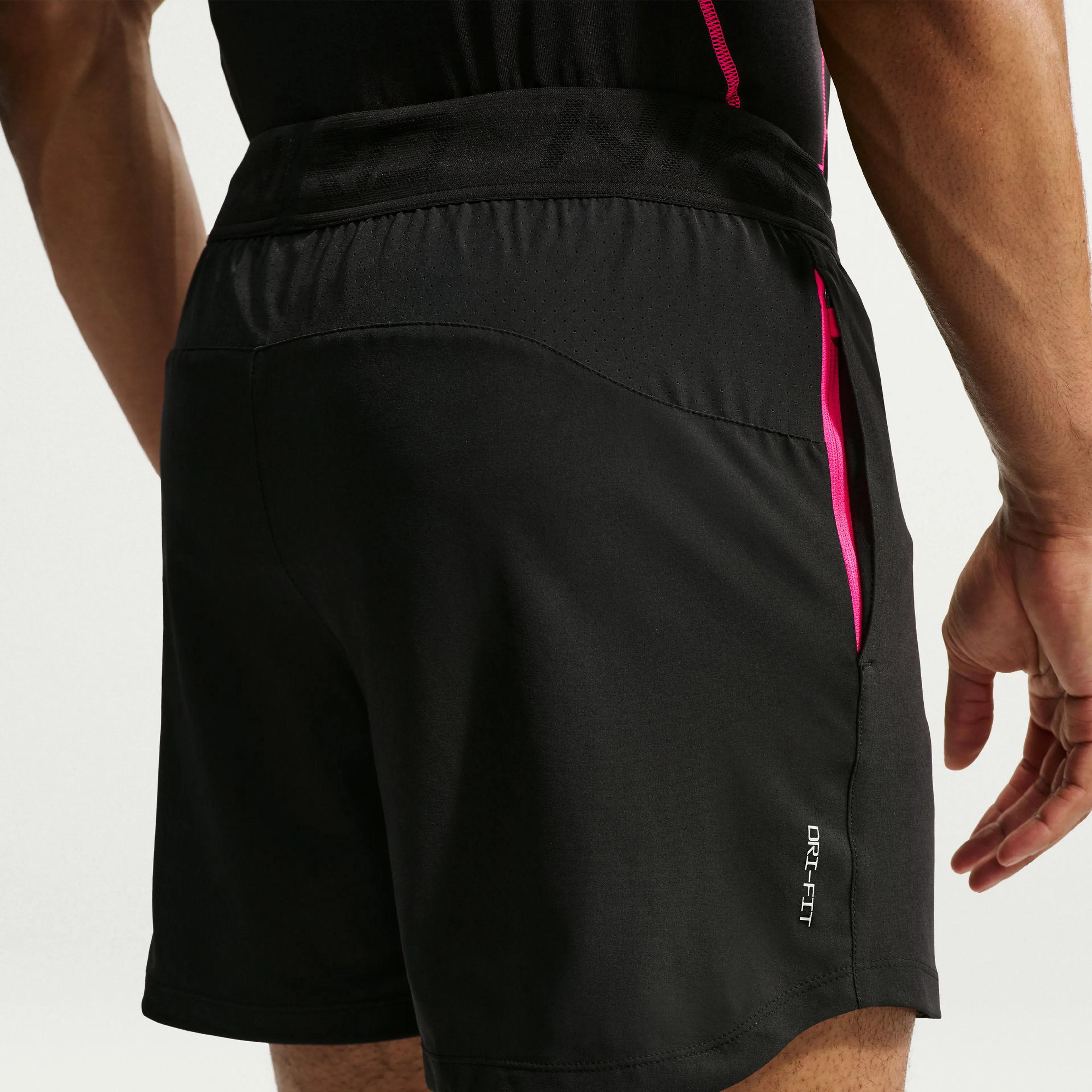  Pro Training Men's Dri-FIT 6" Shorts