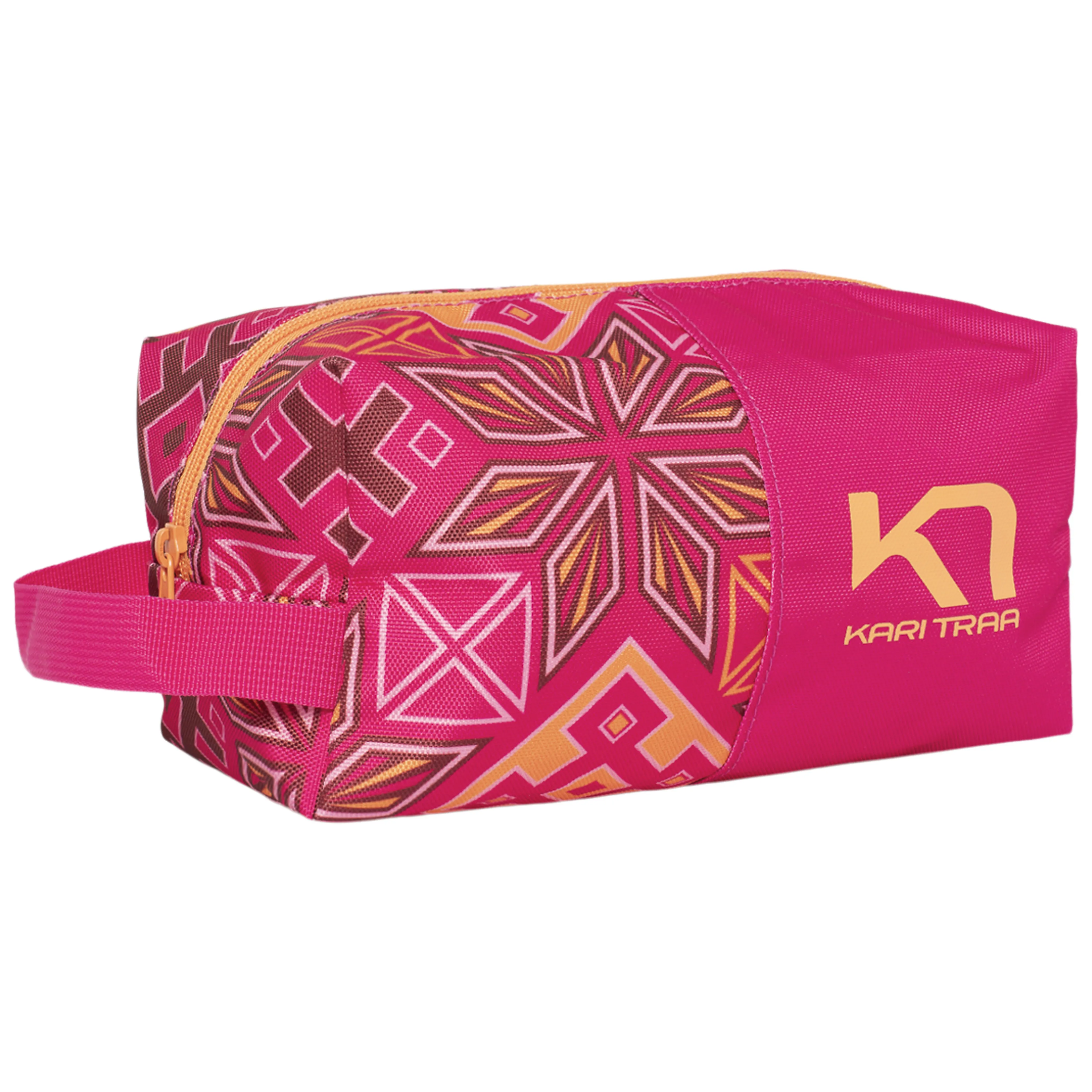TRAA TOILETRY BAG