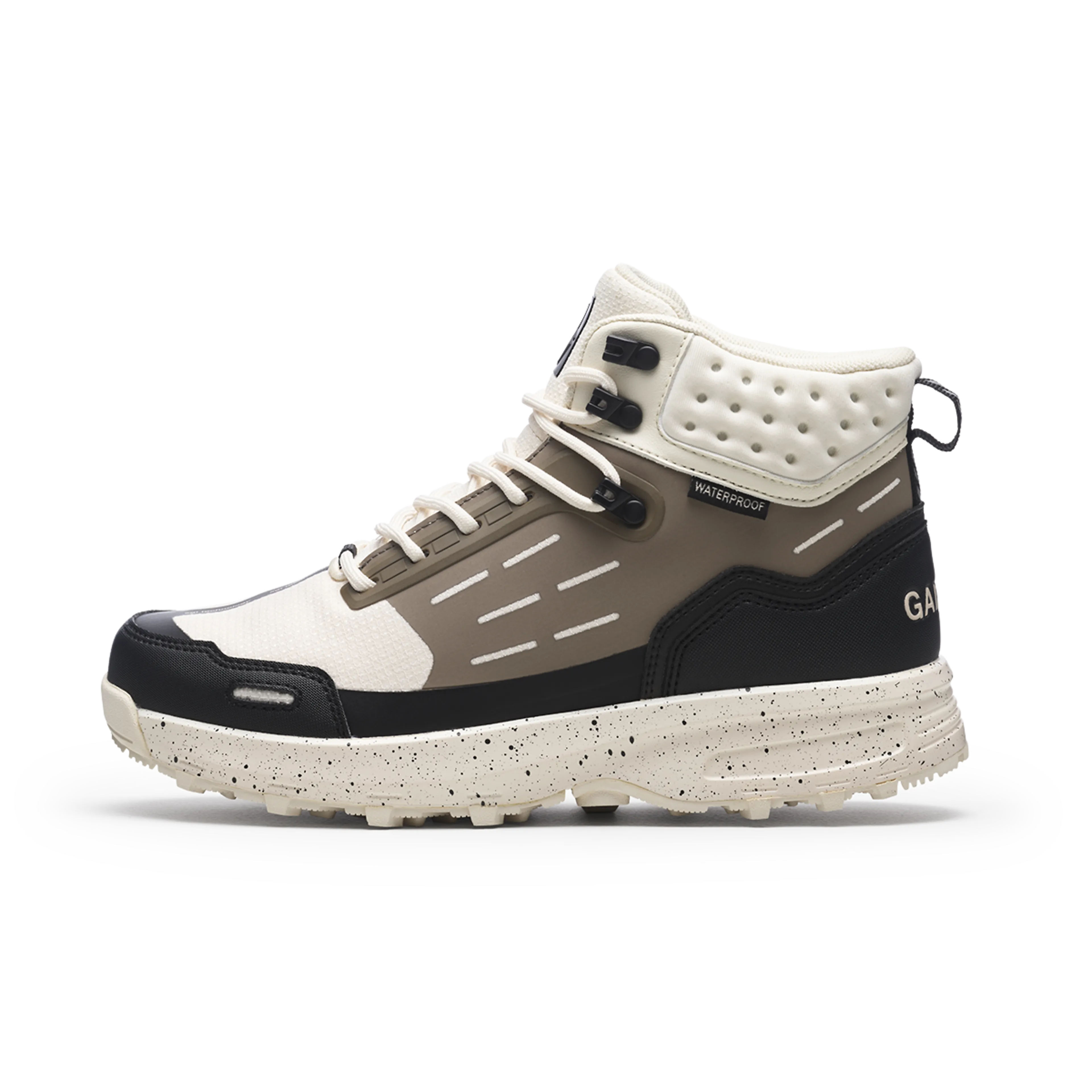 030/Sand/Black/Vanilla/Specles