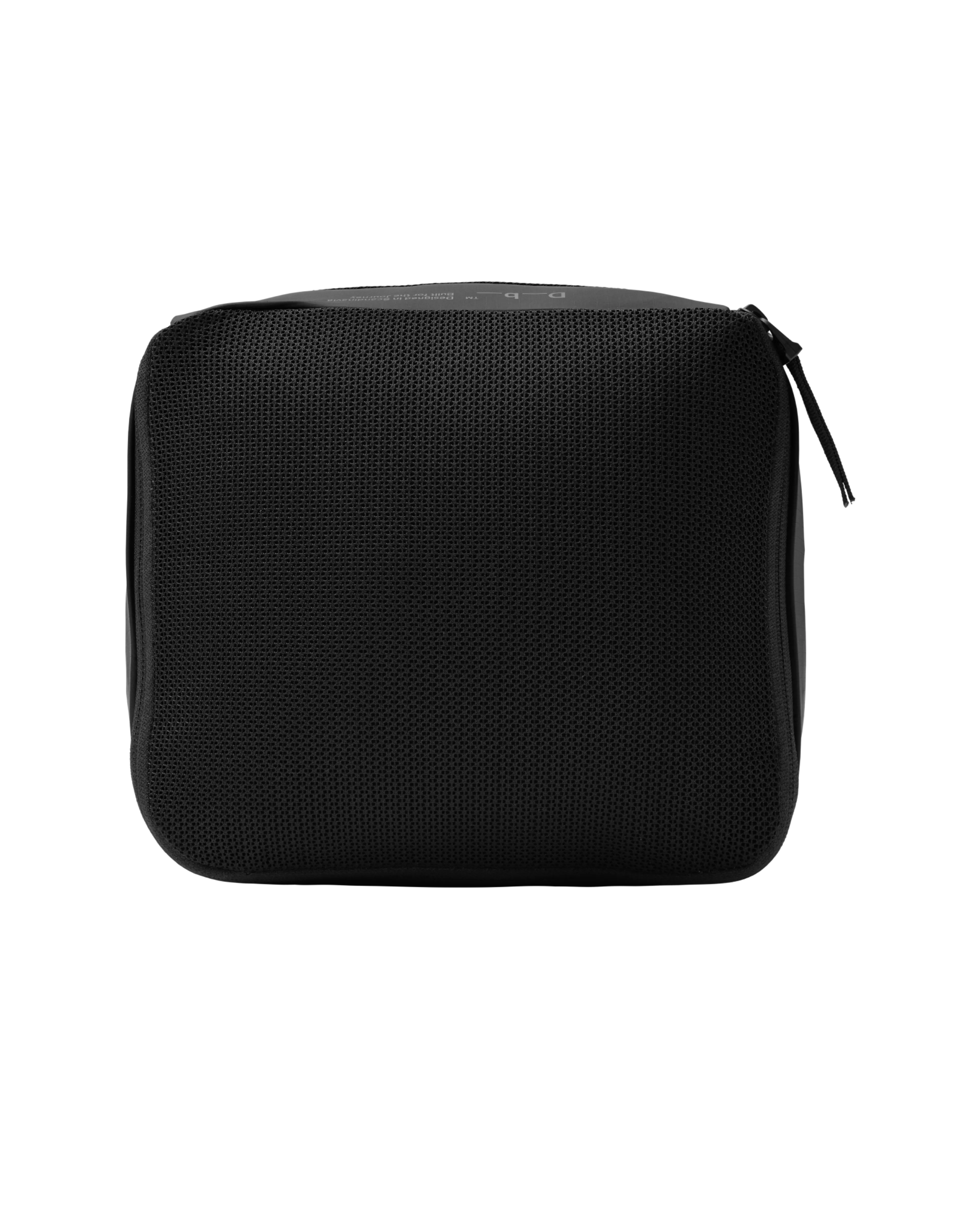 Essential Packing Cube M