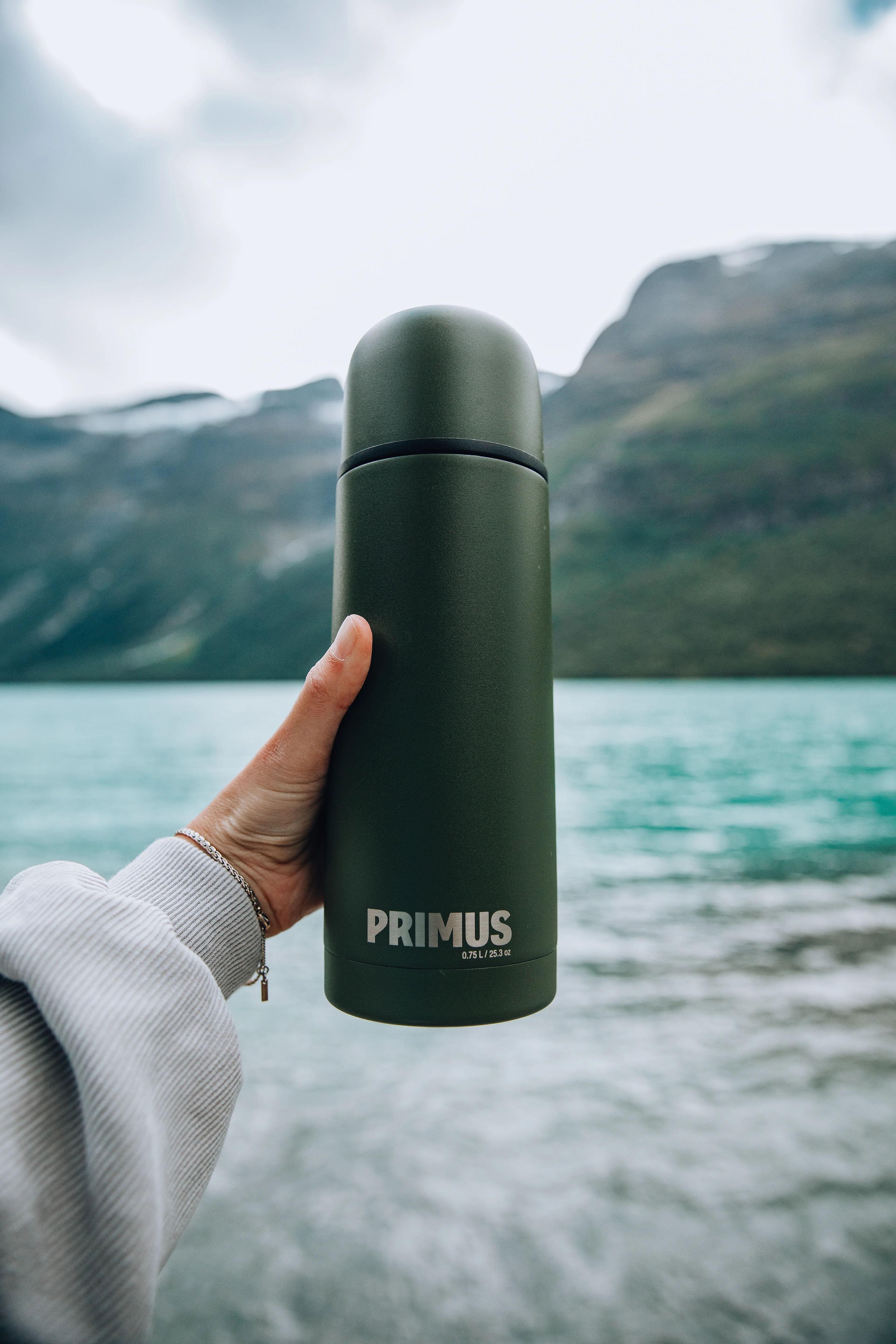 Classic Light Vacuum Bottle 0.75L Olive Drab Green