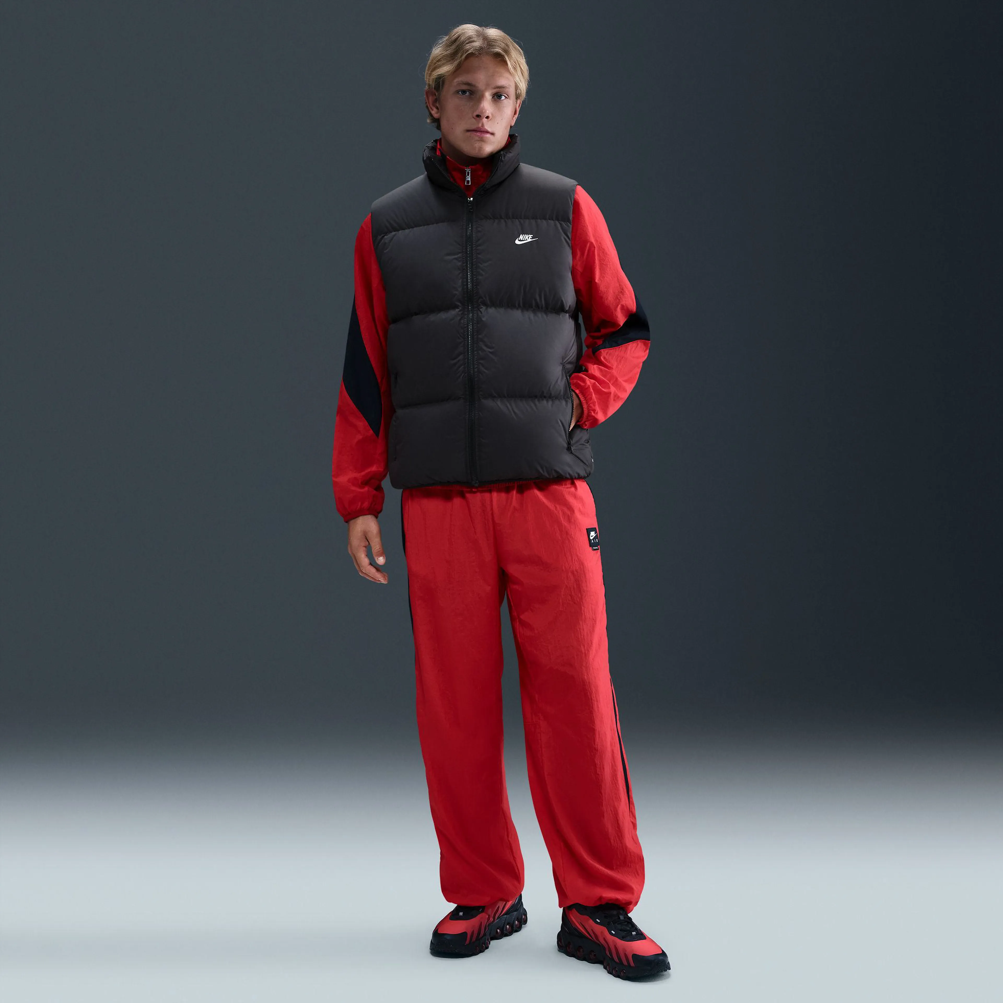 Sportswear Club Men's Therma-FIT Puffer Vest