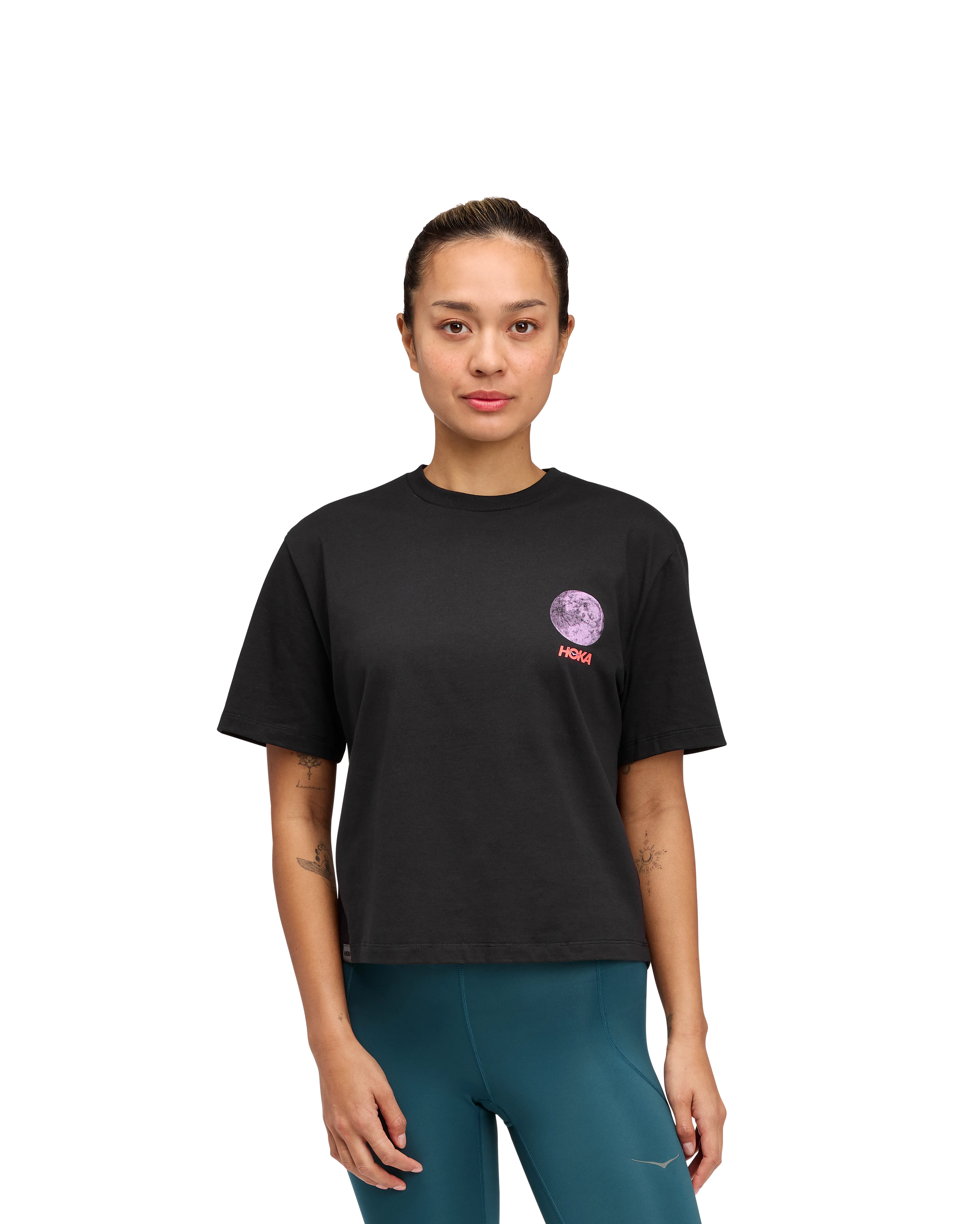 W HOKA COLLAGE GPX TEE