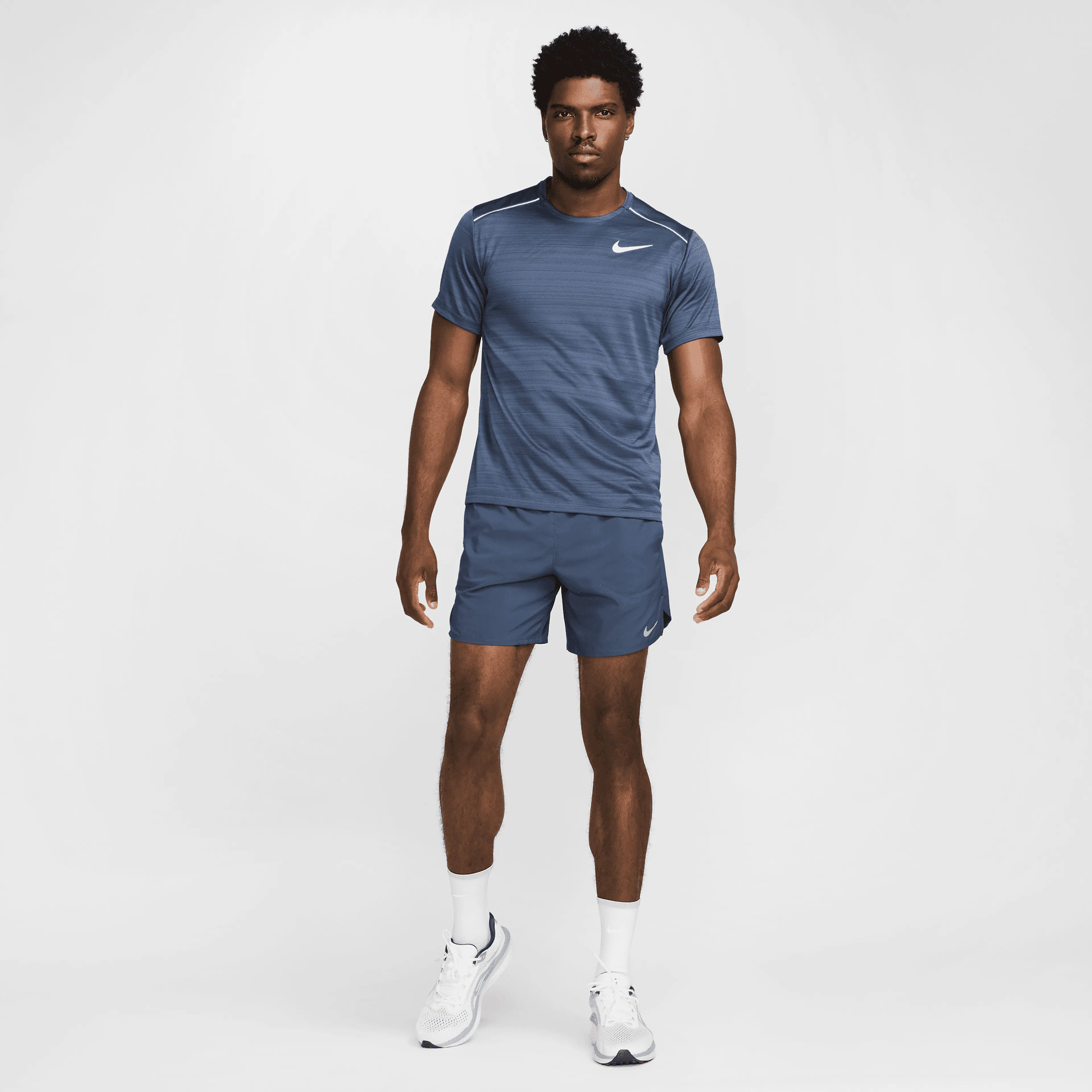 Nike Dri-FIT Stride Men's 7" 2-In-1
