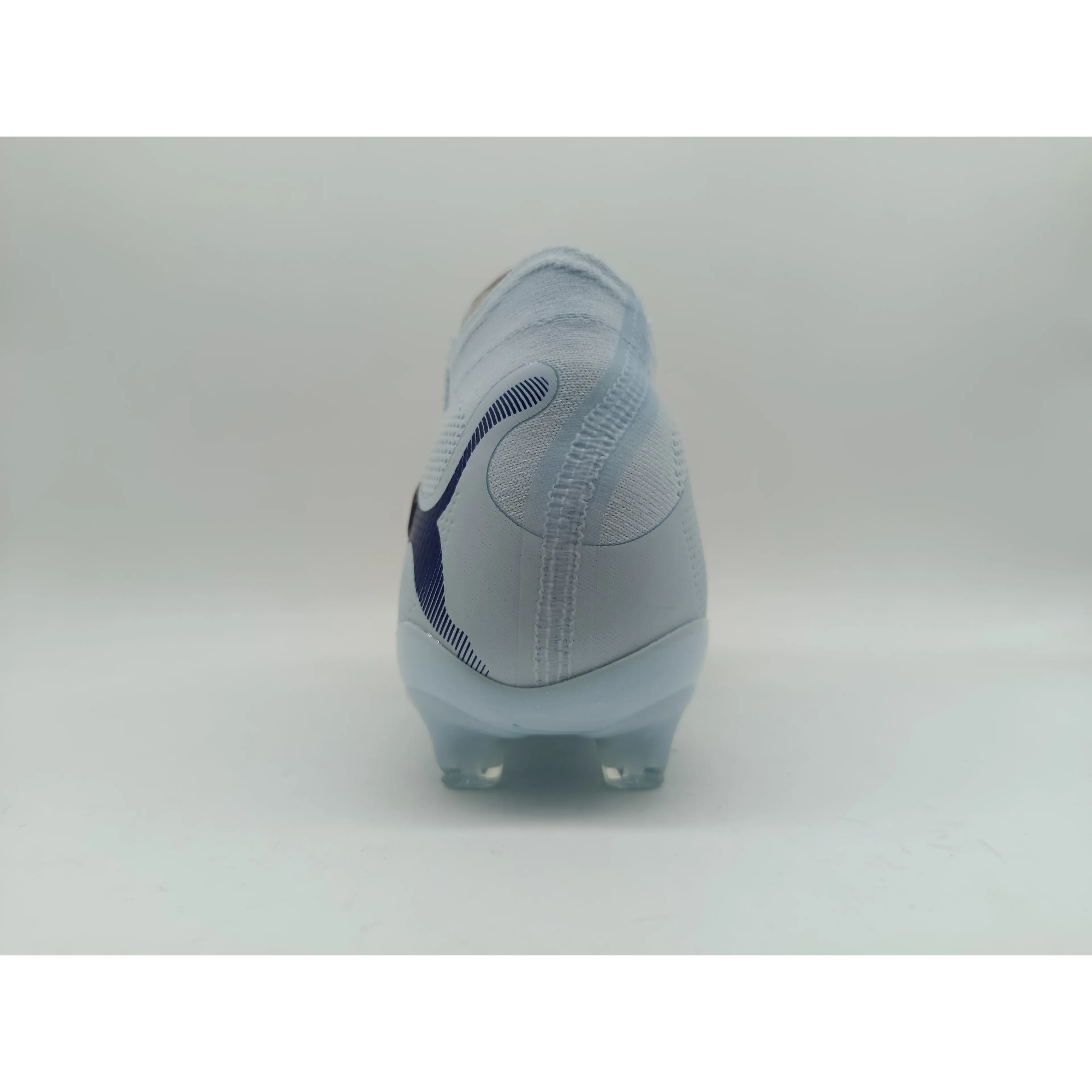 FUTURE 9 ULTIMATE AG Wn s