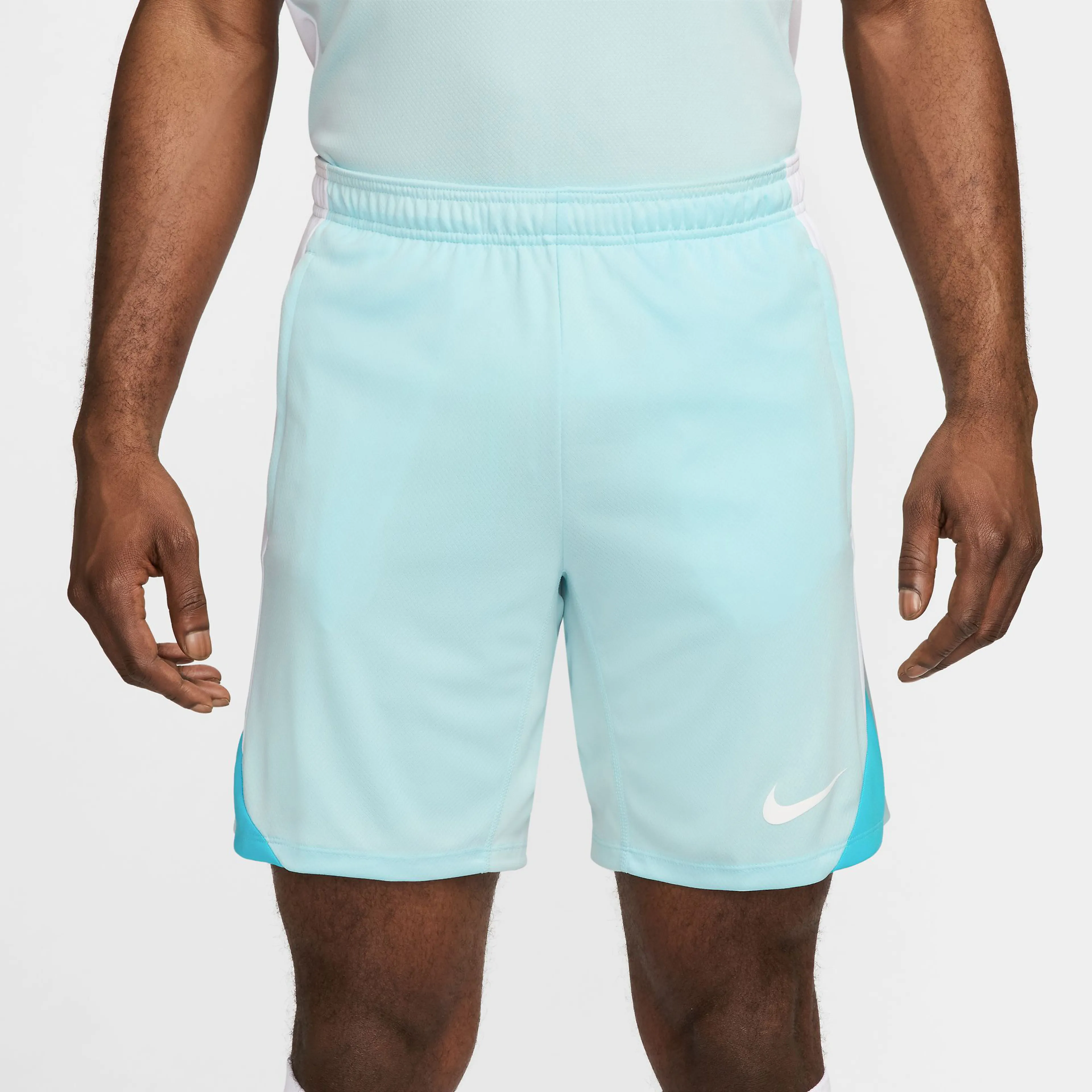 Strike Dri-FIT Global shorts herre