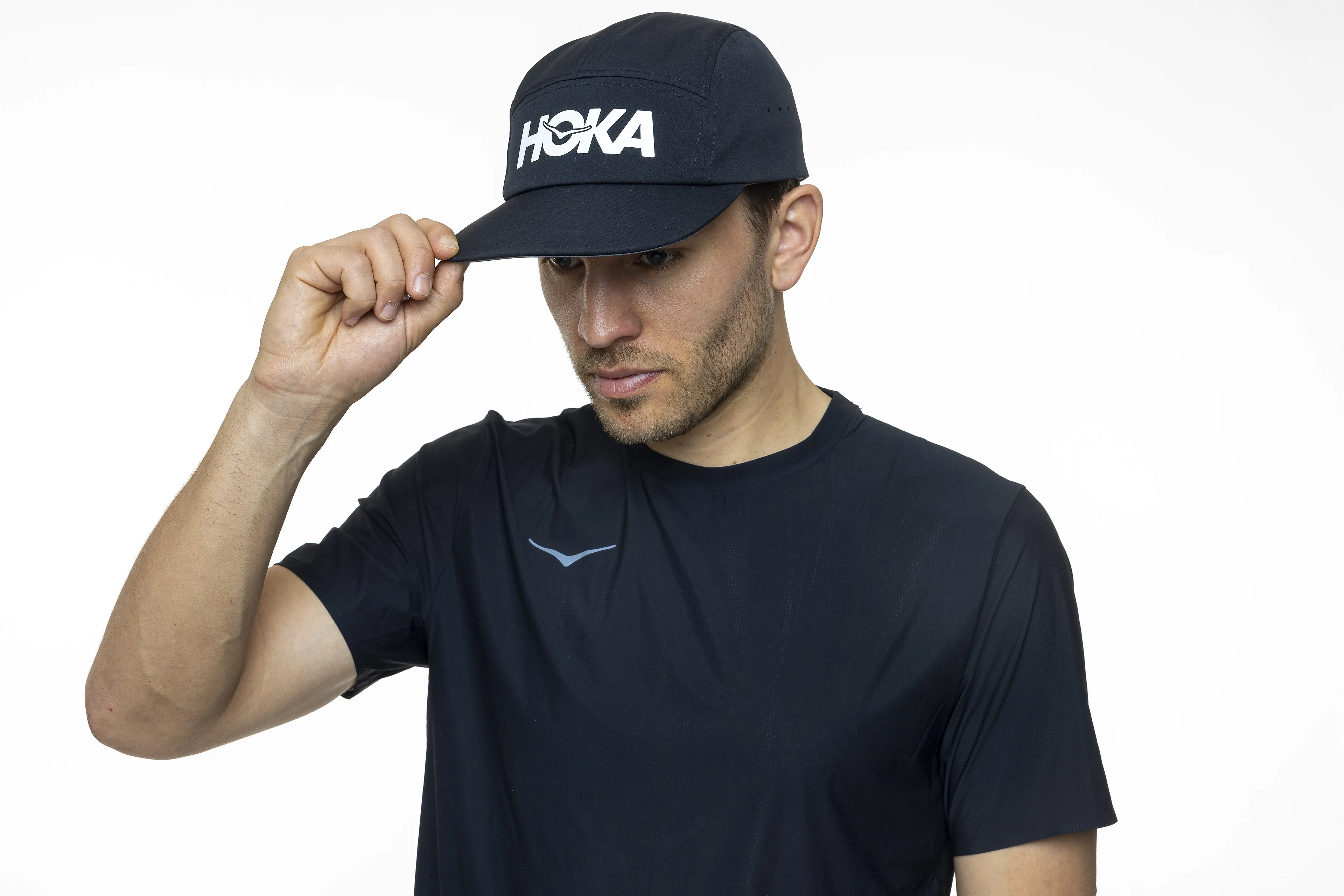 U PERFORMANCE HAT