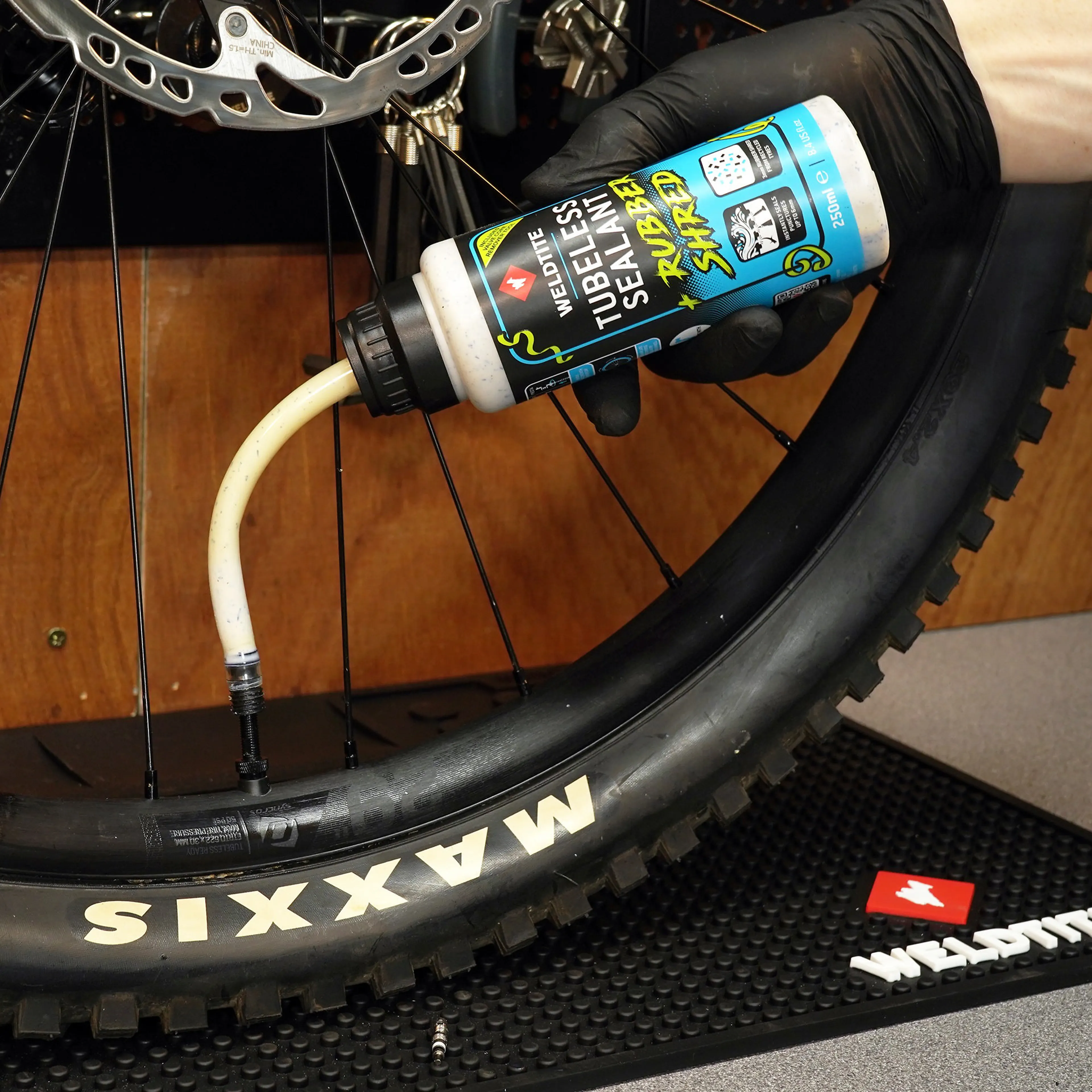 Tubeless Tyre Sealant (240ml)