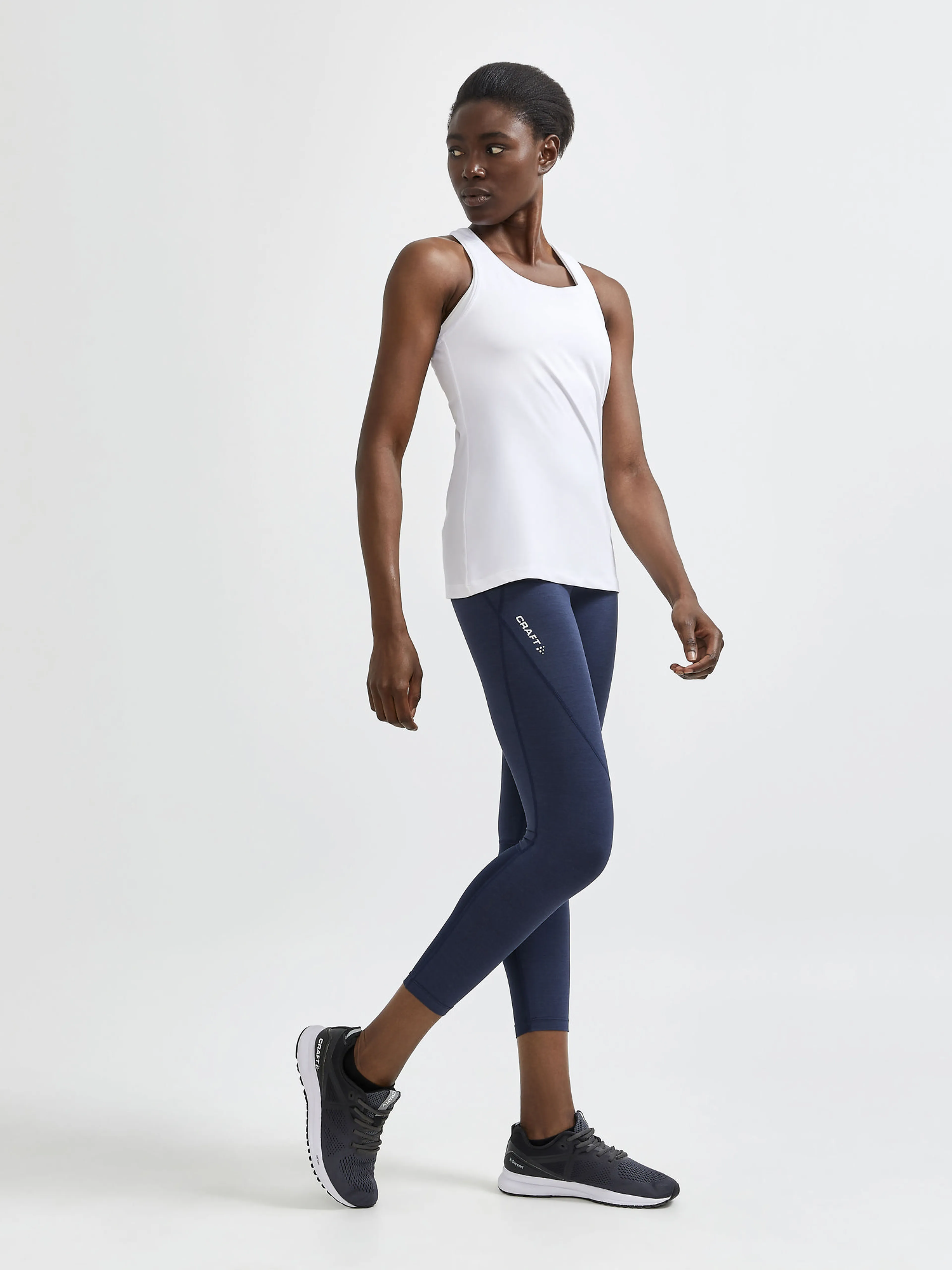 Adv Essence Singlet W