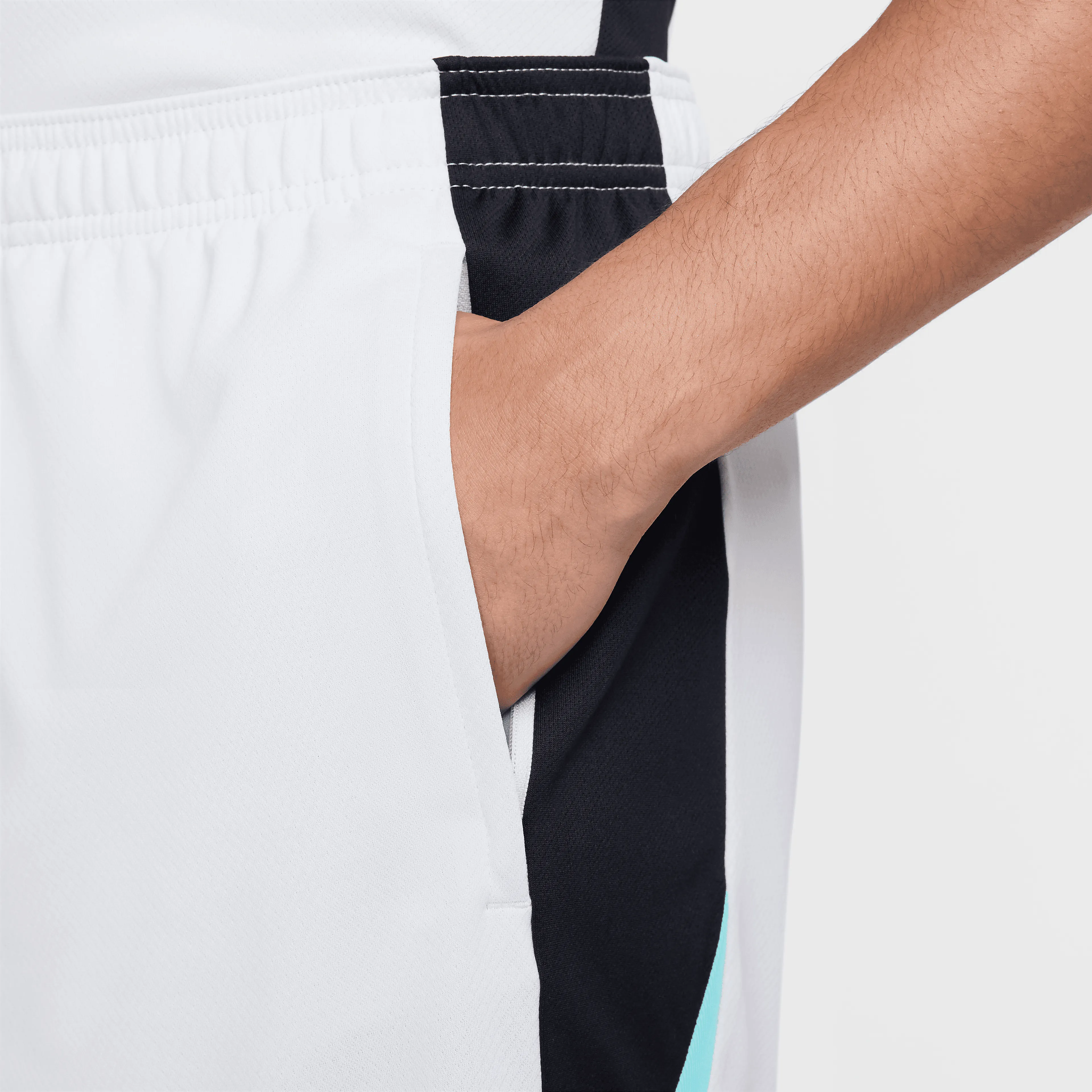 Strike Dri-FIT Global shorts herre