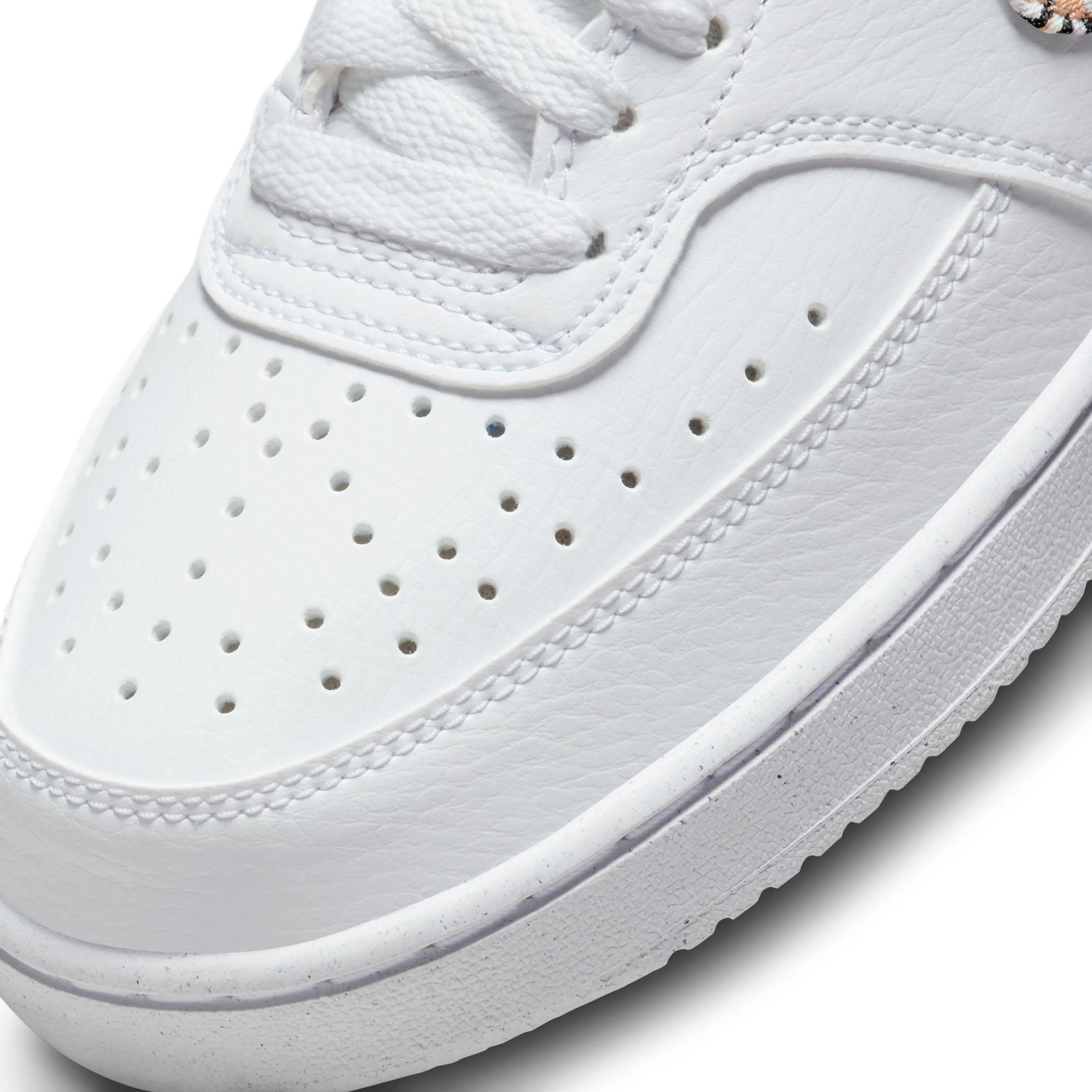 Court Vision Low Next Nature x Nike United sko dame