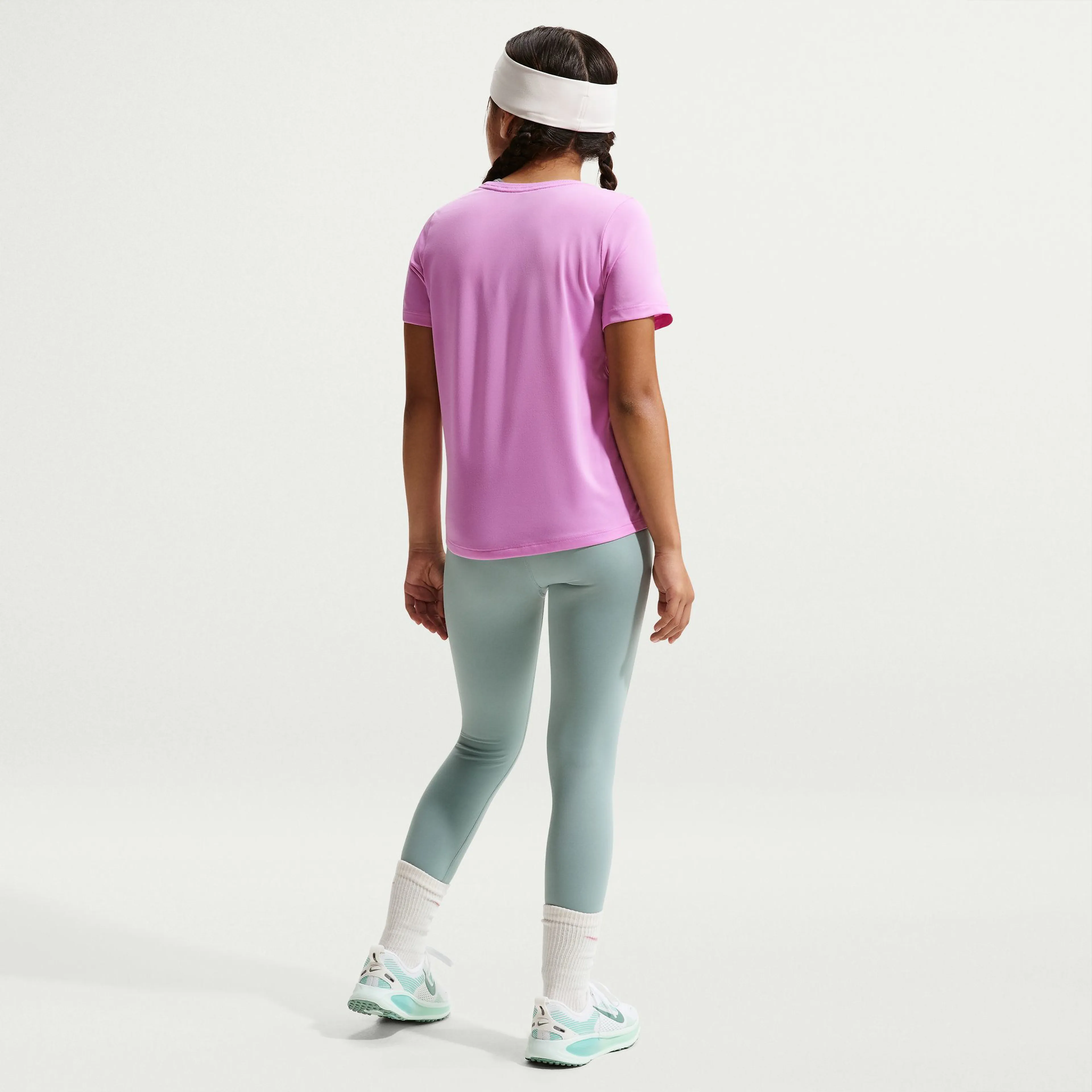 Nike One Fitted Big Kids' (Girls') Dri-FIT Short-Sleeve Top