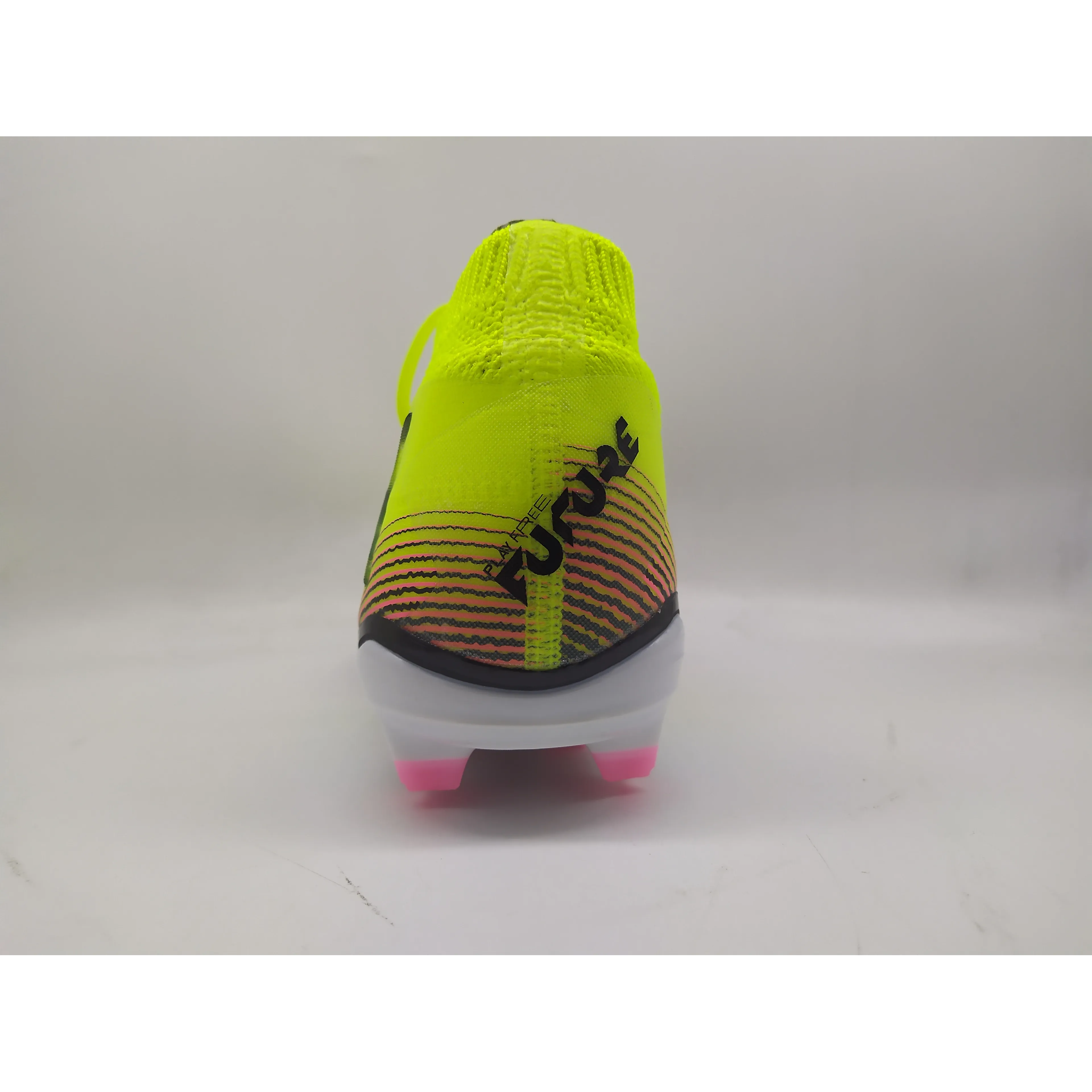 FUTURE 8 PRO FG/AG Wn s