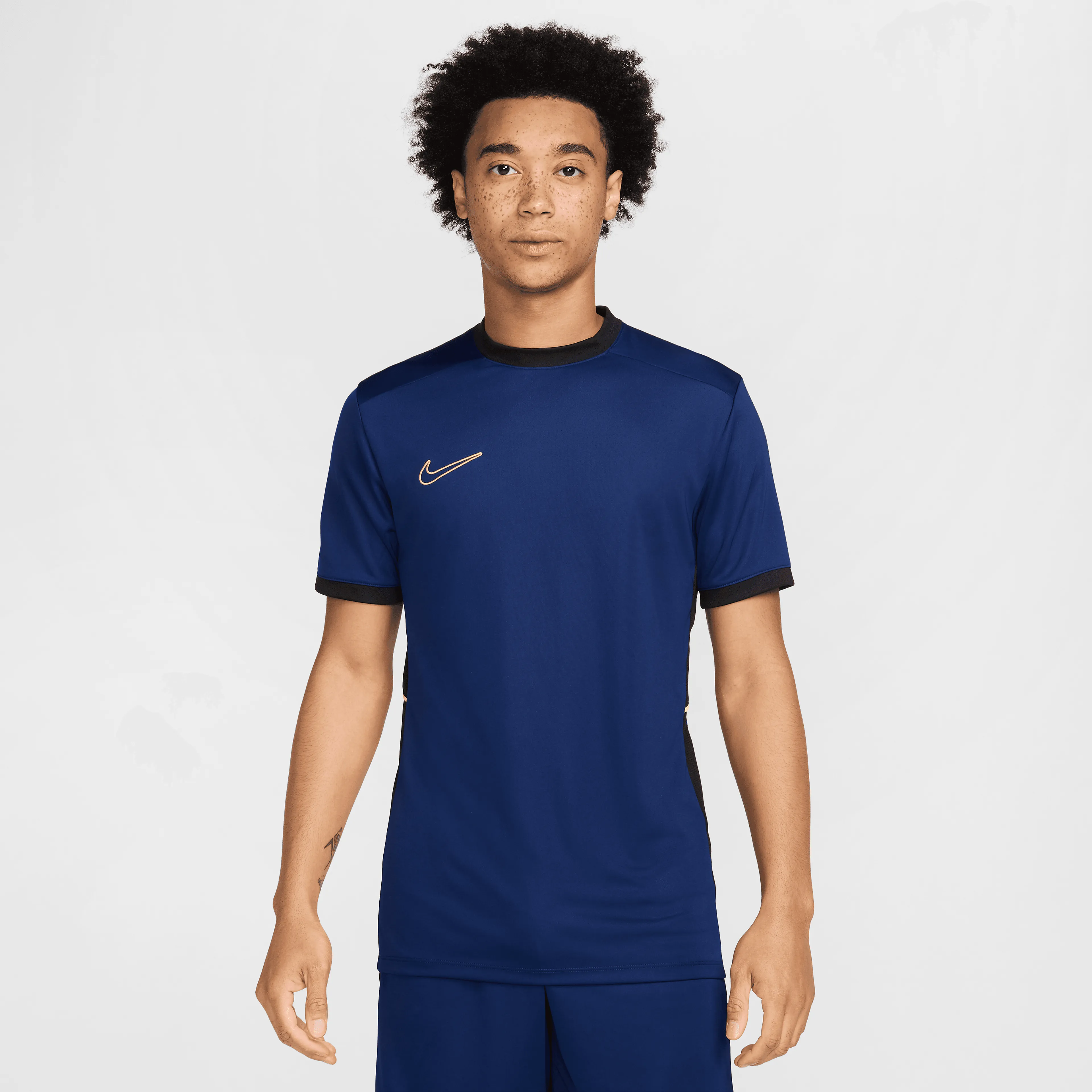  Academy Dri-FIT Short-Sleeve Soccer Top