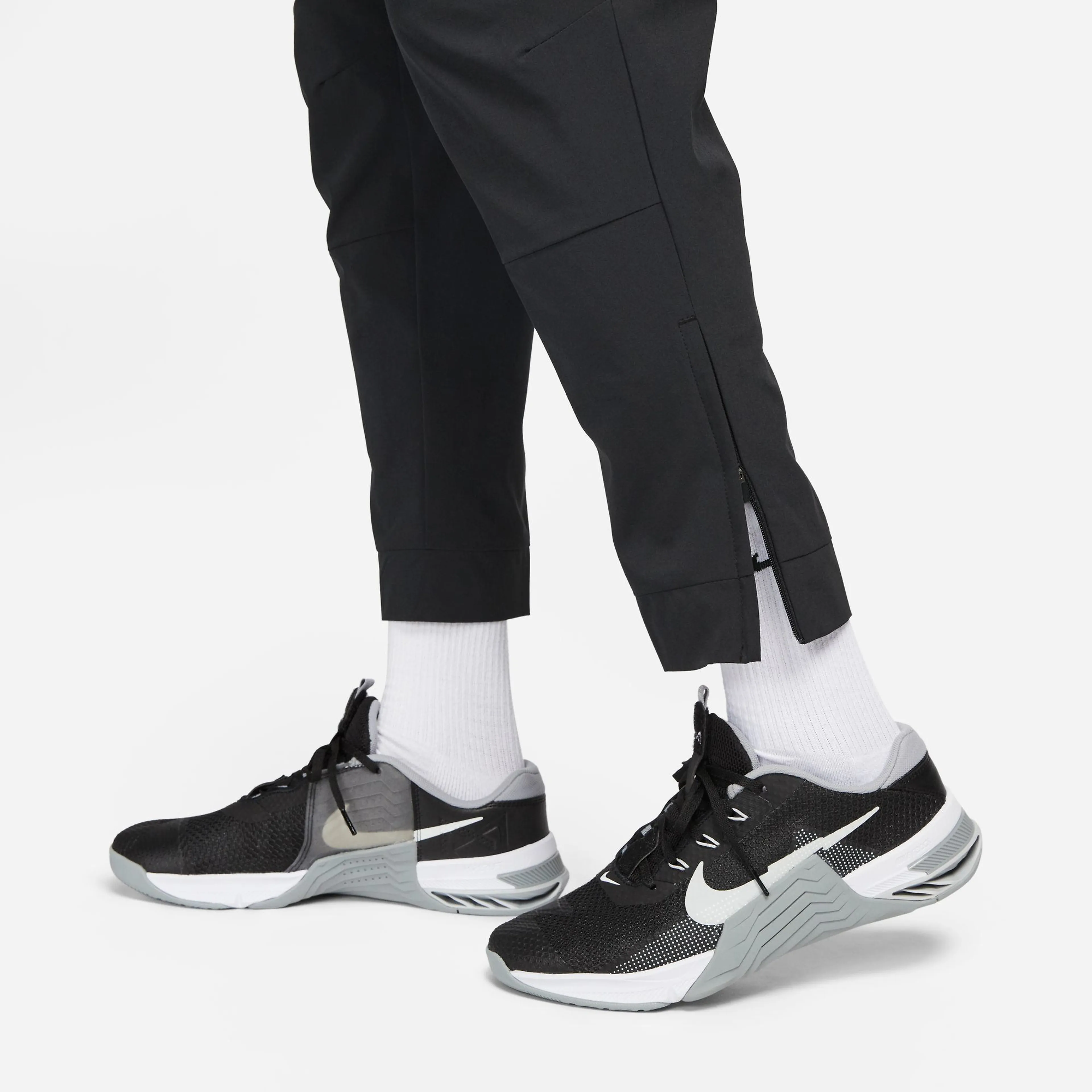 Unlimited Men's Dri-FIT Zippered Cuff Versatile Pants