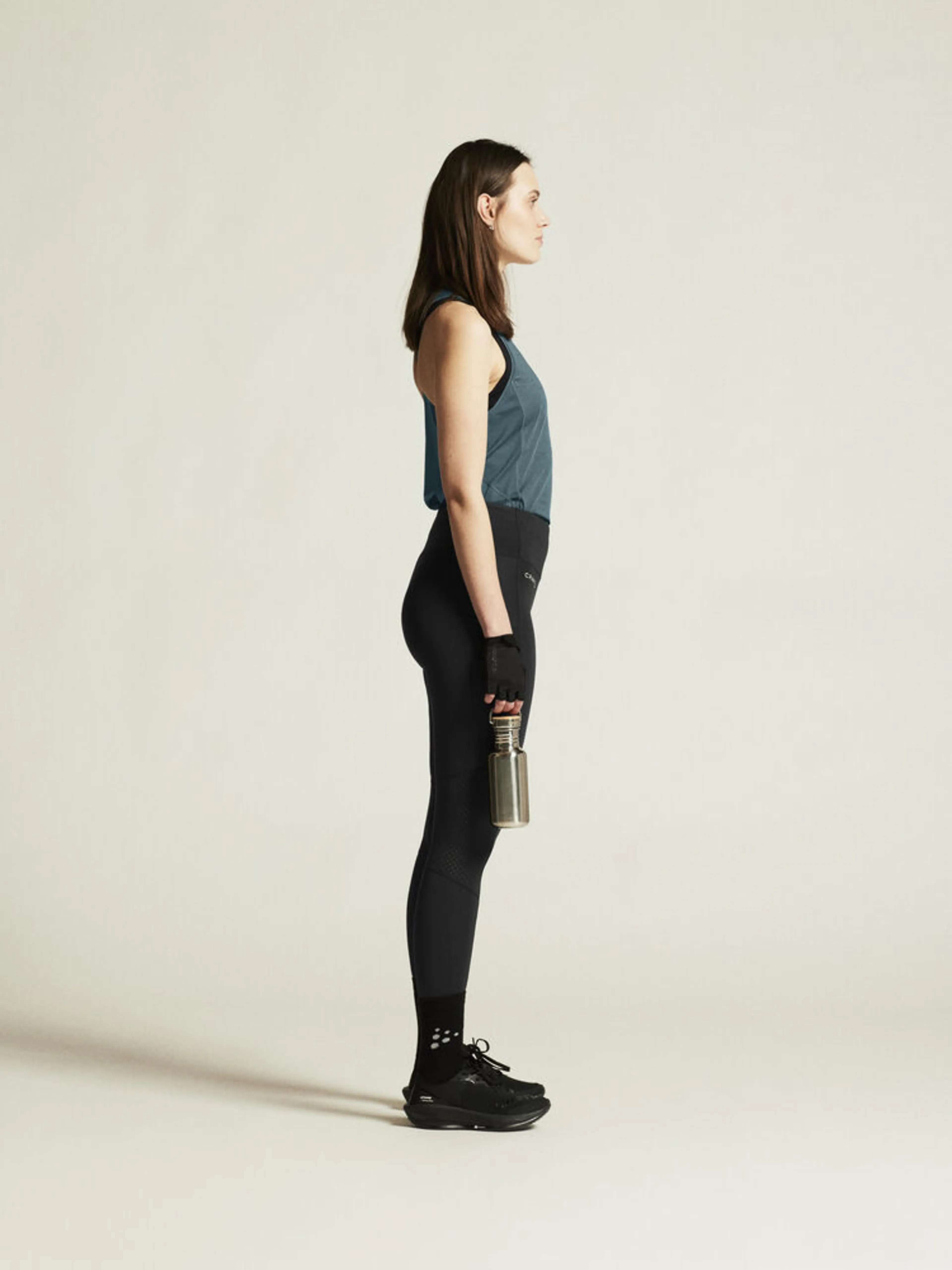 Adv Essence Singlet 2 W