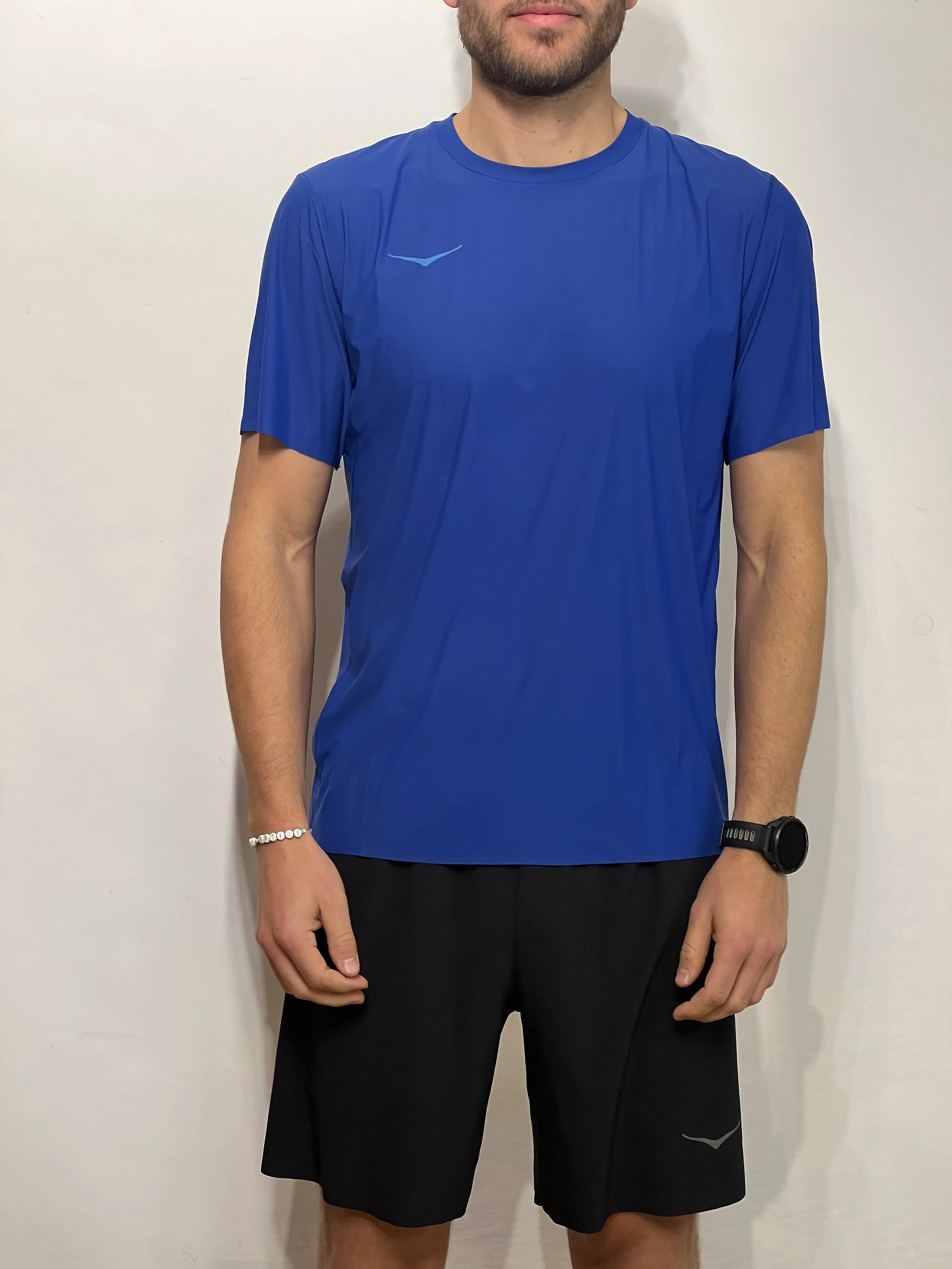 M PERFORMANCE RUN SHORT SLEEVE