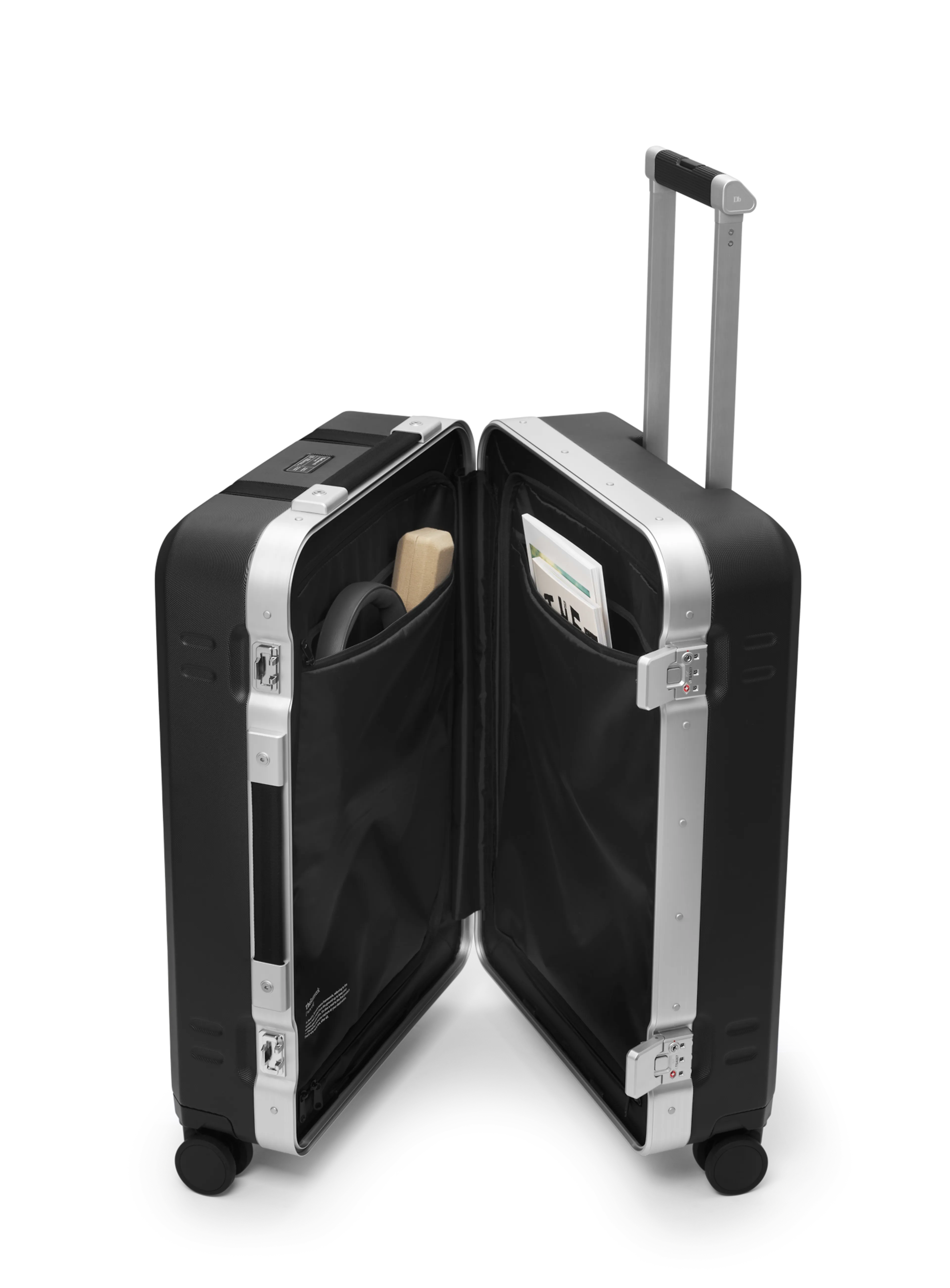 Ramverk Pro Check-in Luggage Medium