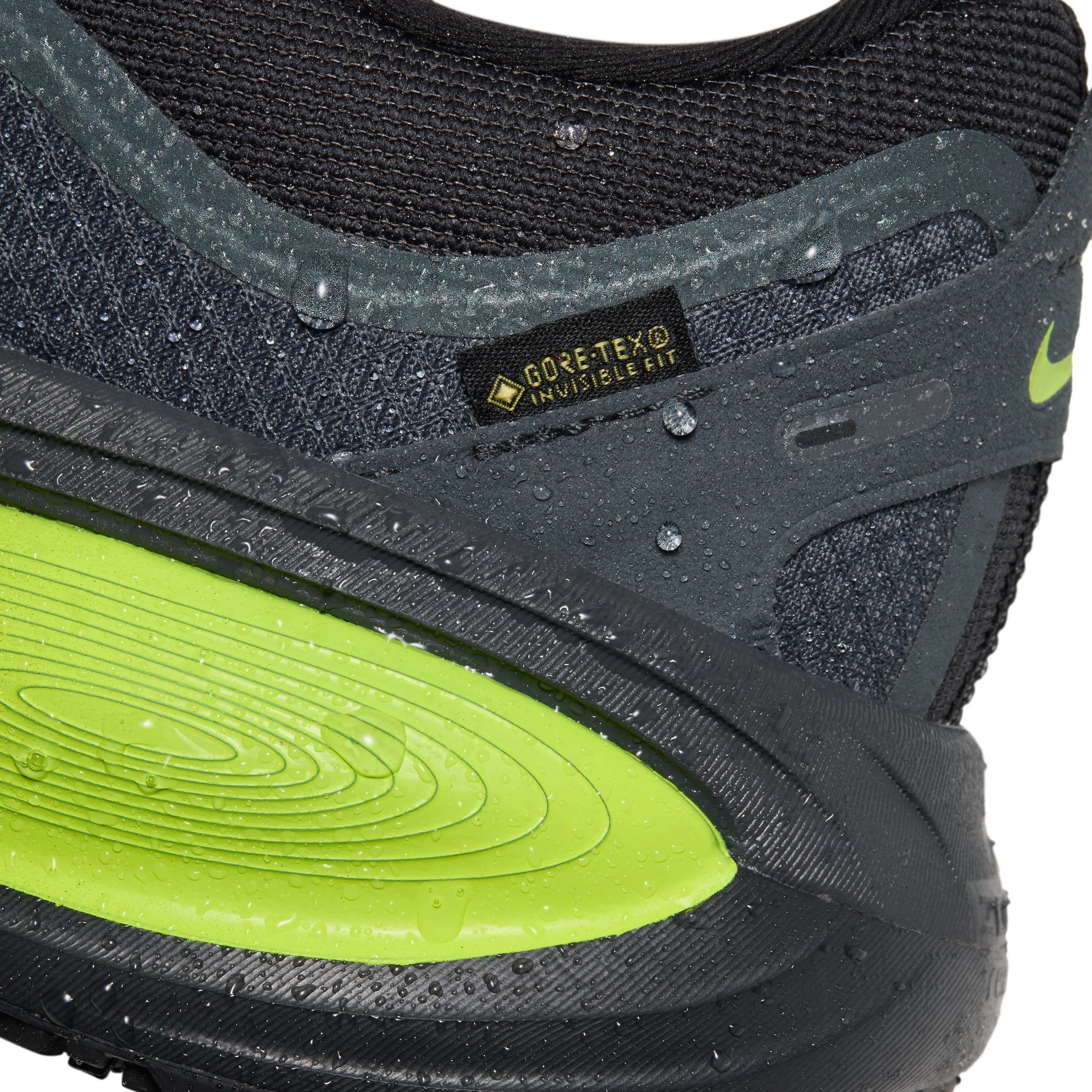 Vomero 18 GORE-TEX Men's Waterproof Road Running Shoes