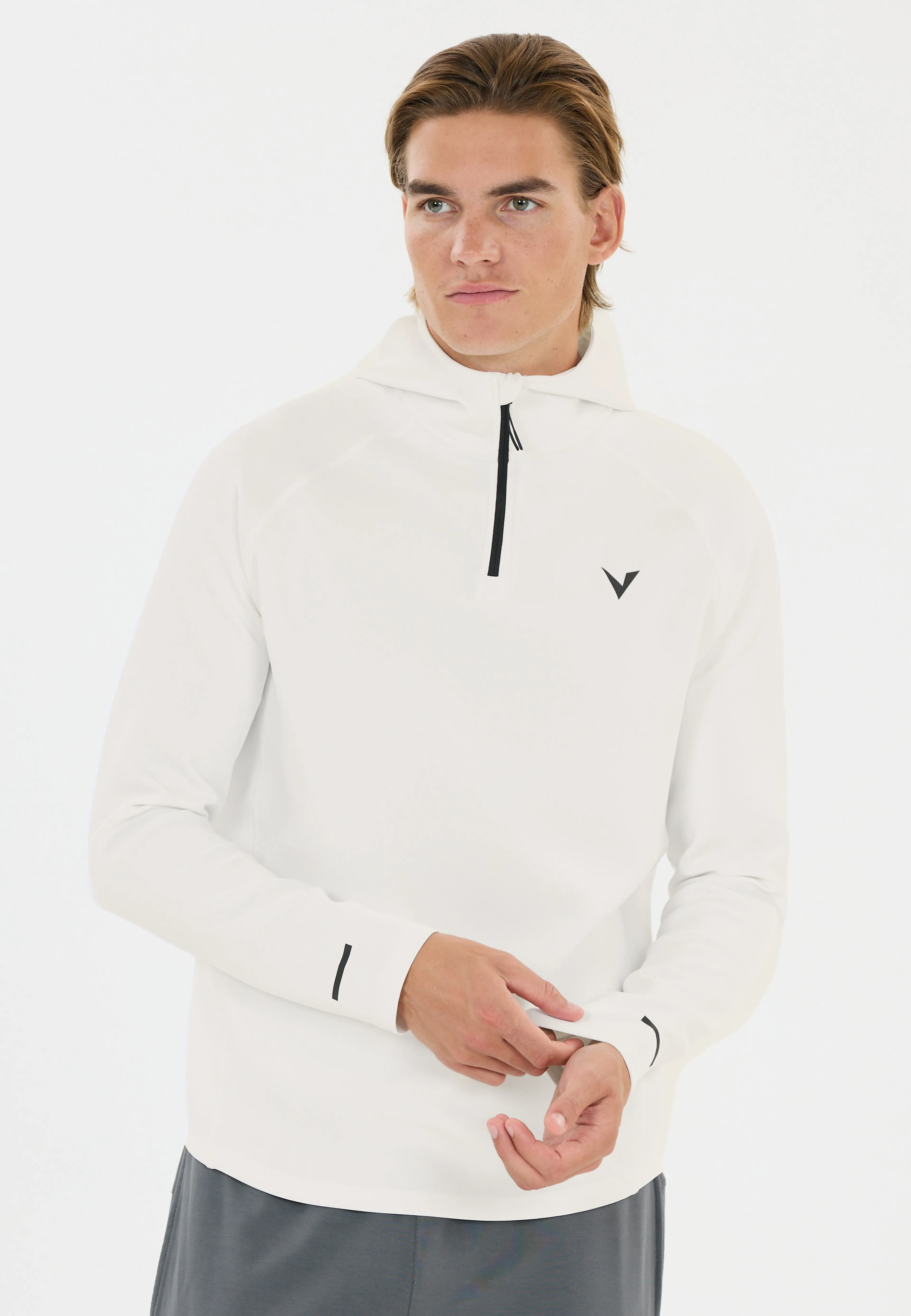 Allister M Midlayer