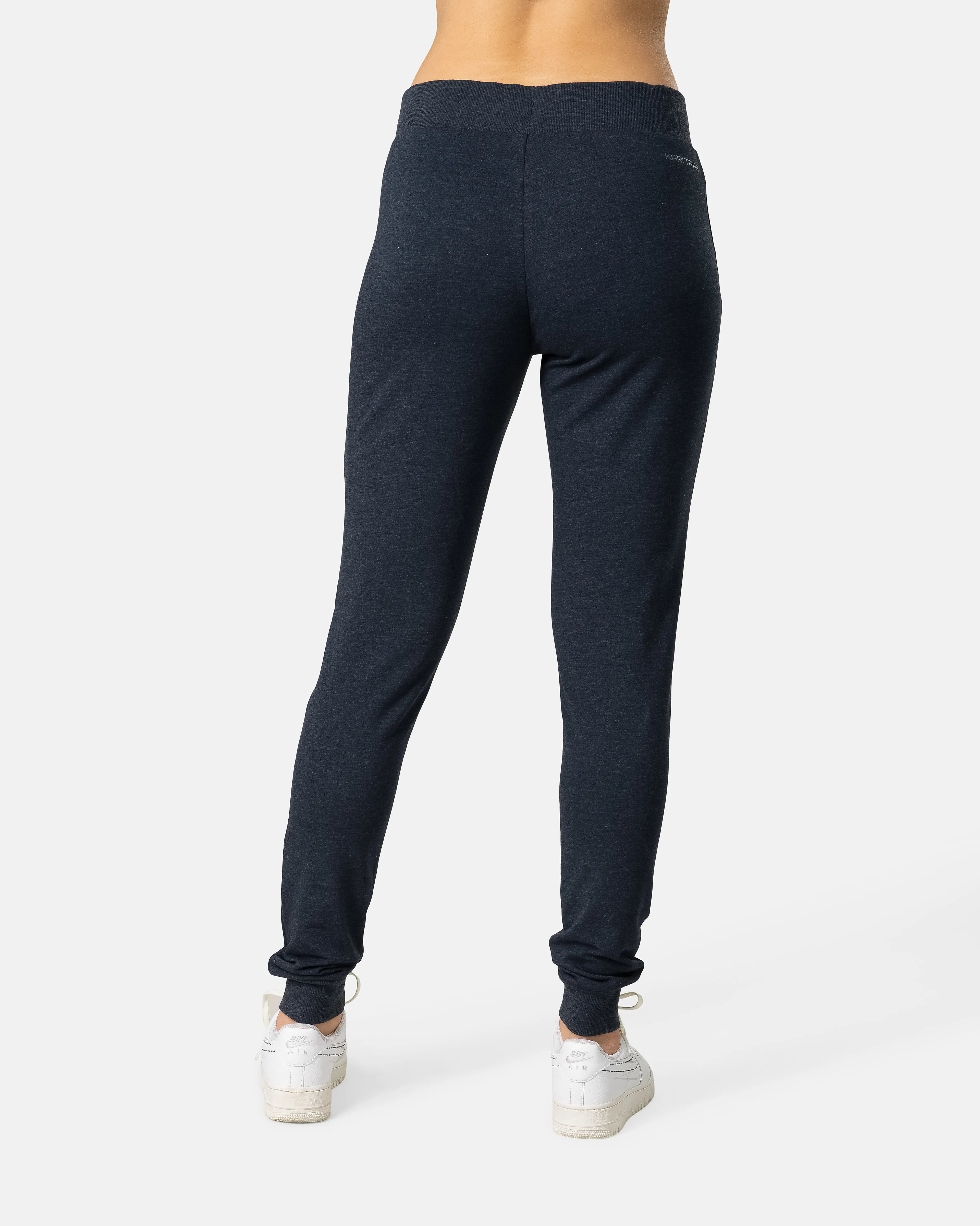 KARI PANT KARI PANT