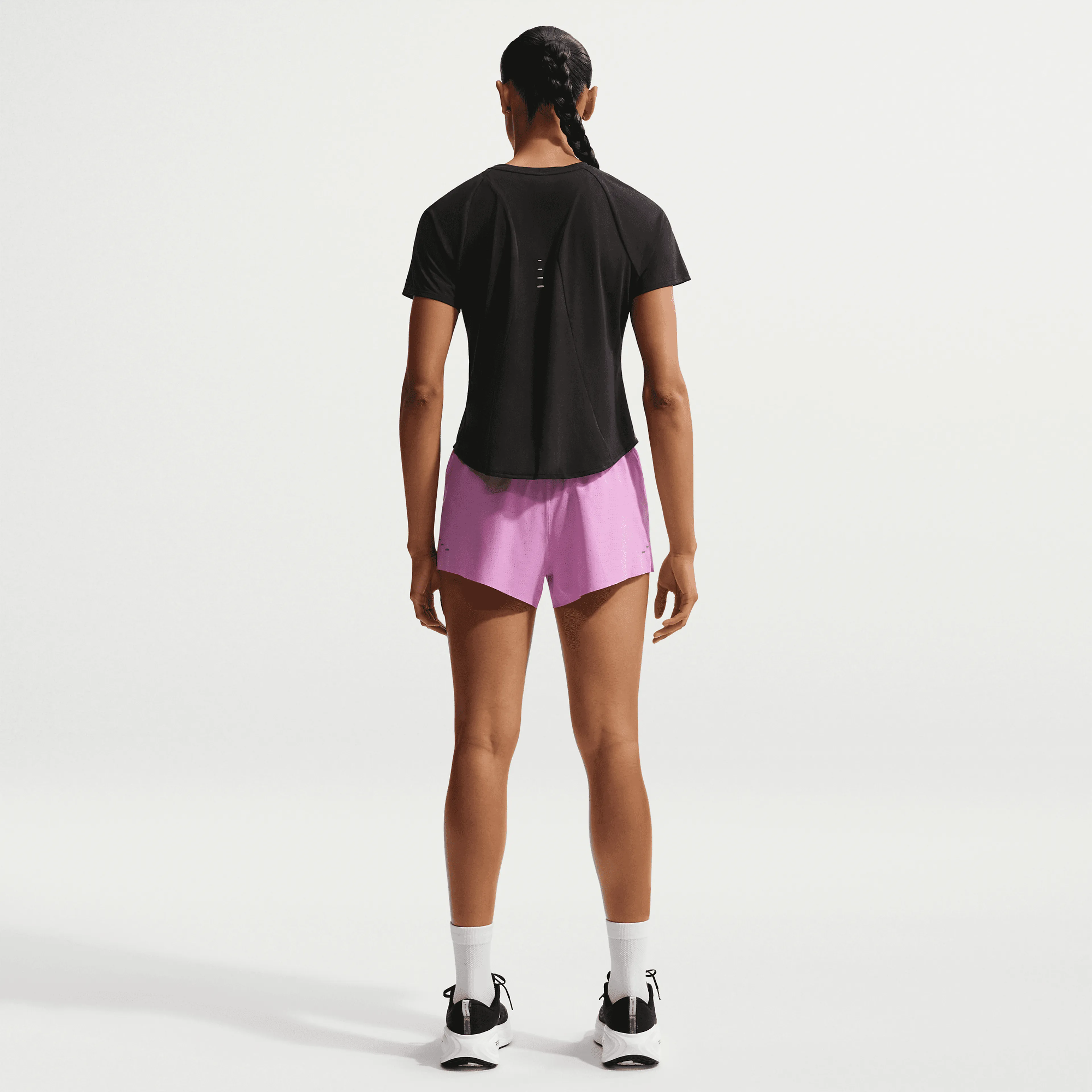 Swift Breathe 2.5" Running Shorts