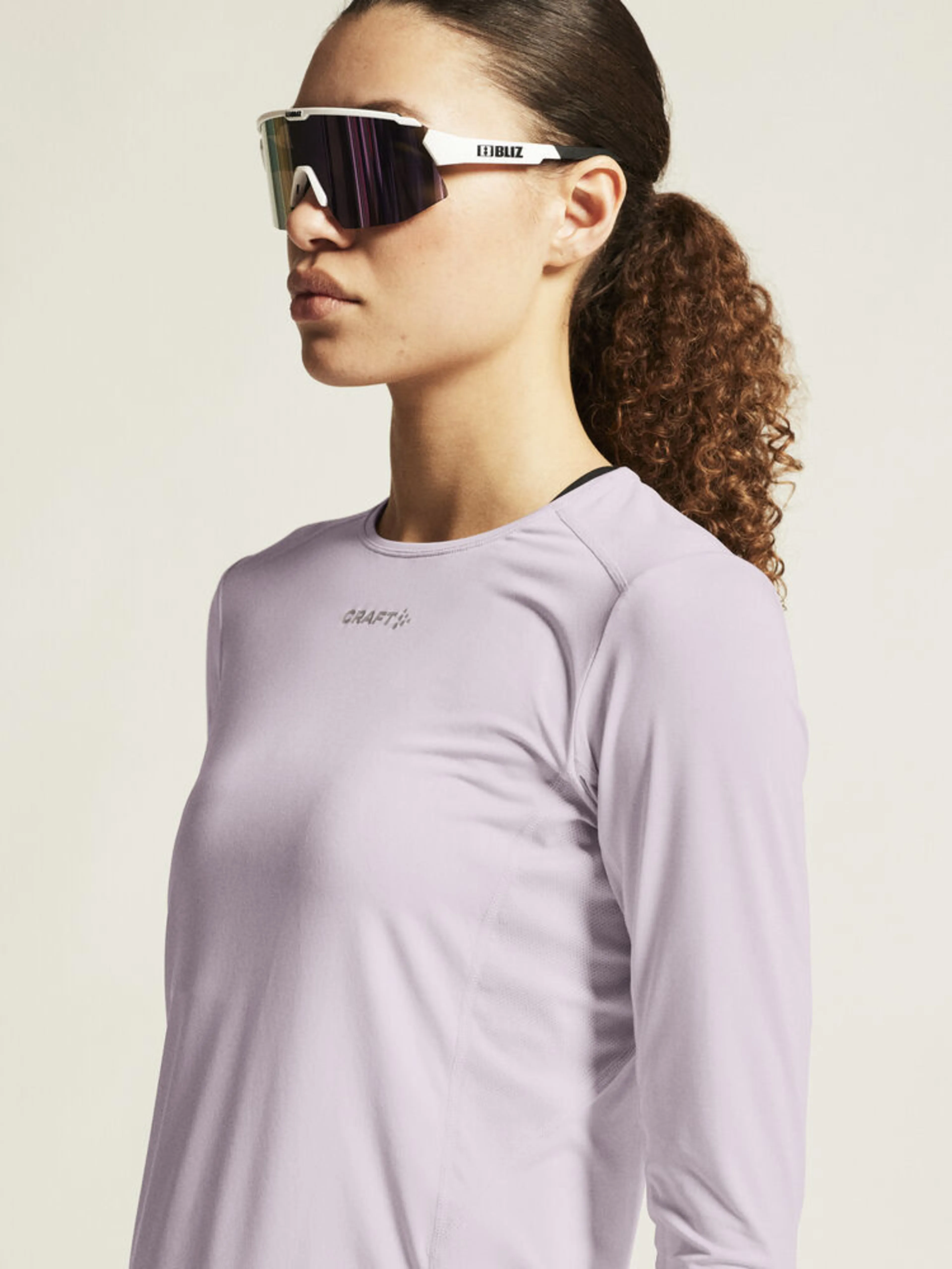 Adv Essence Ls Tee 2 W