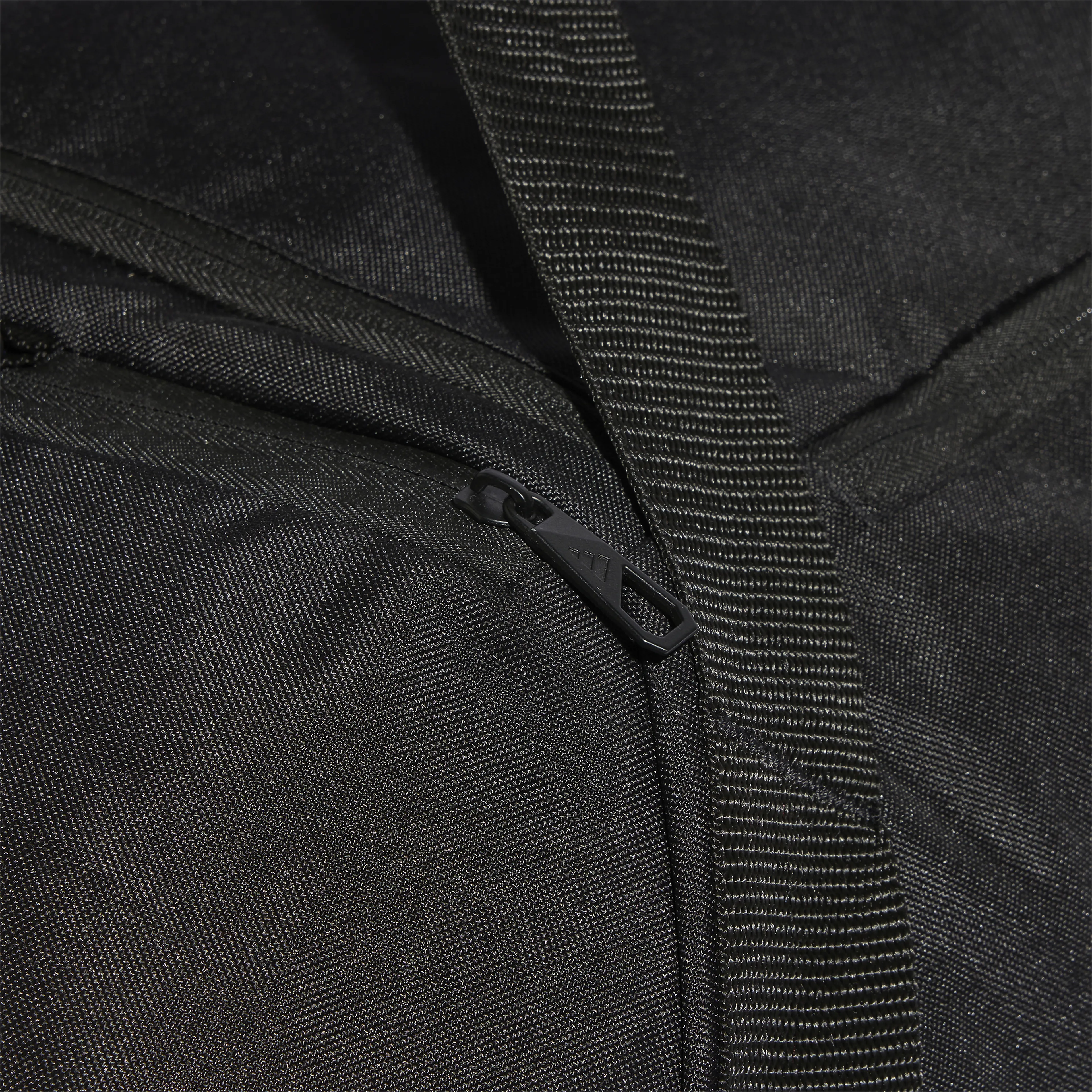 TIRO DUFFLE BAG MEDIUM  