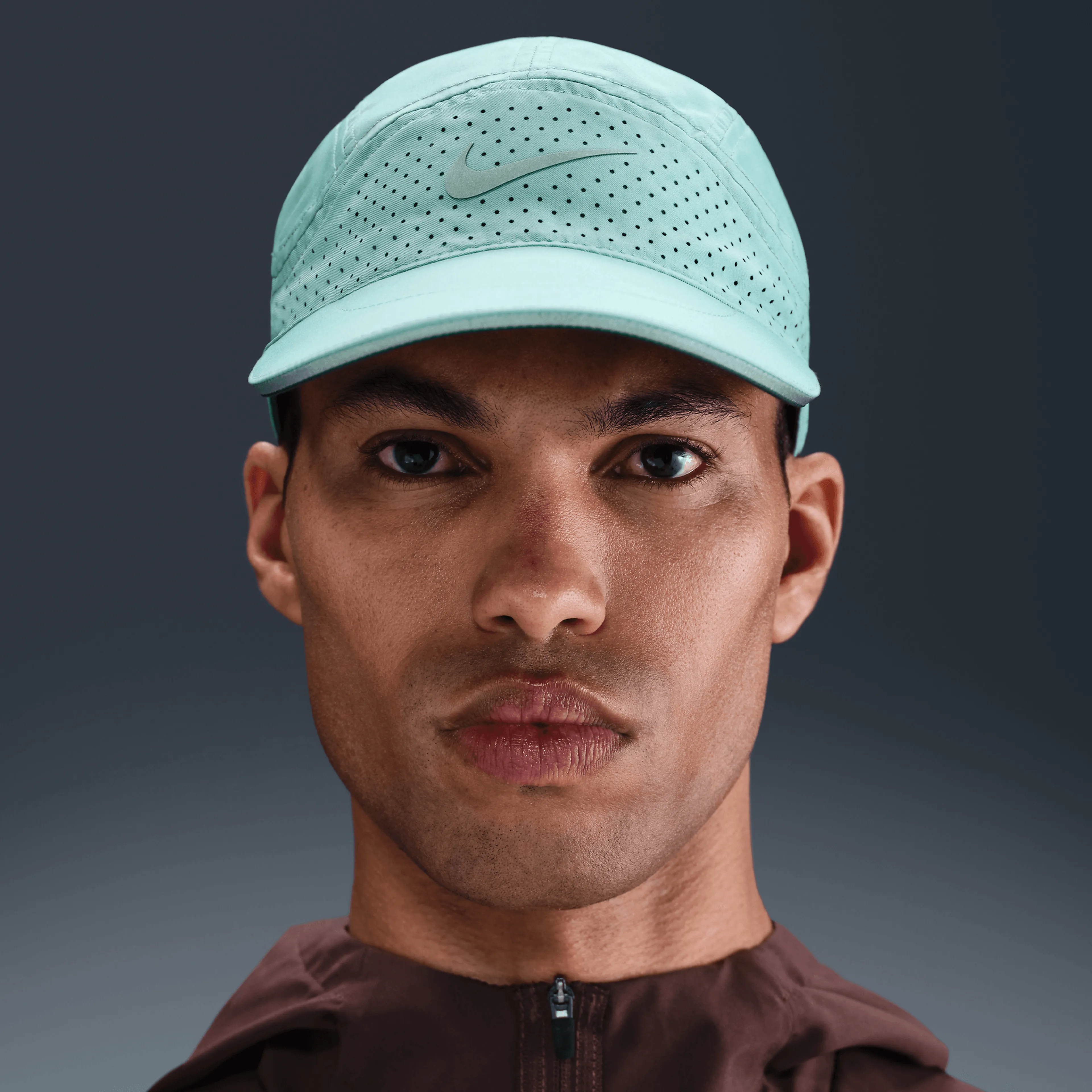 U NK DFADV FLY CAP U AB RFLTV