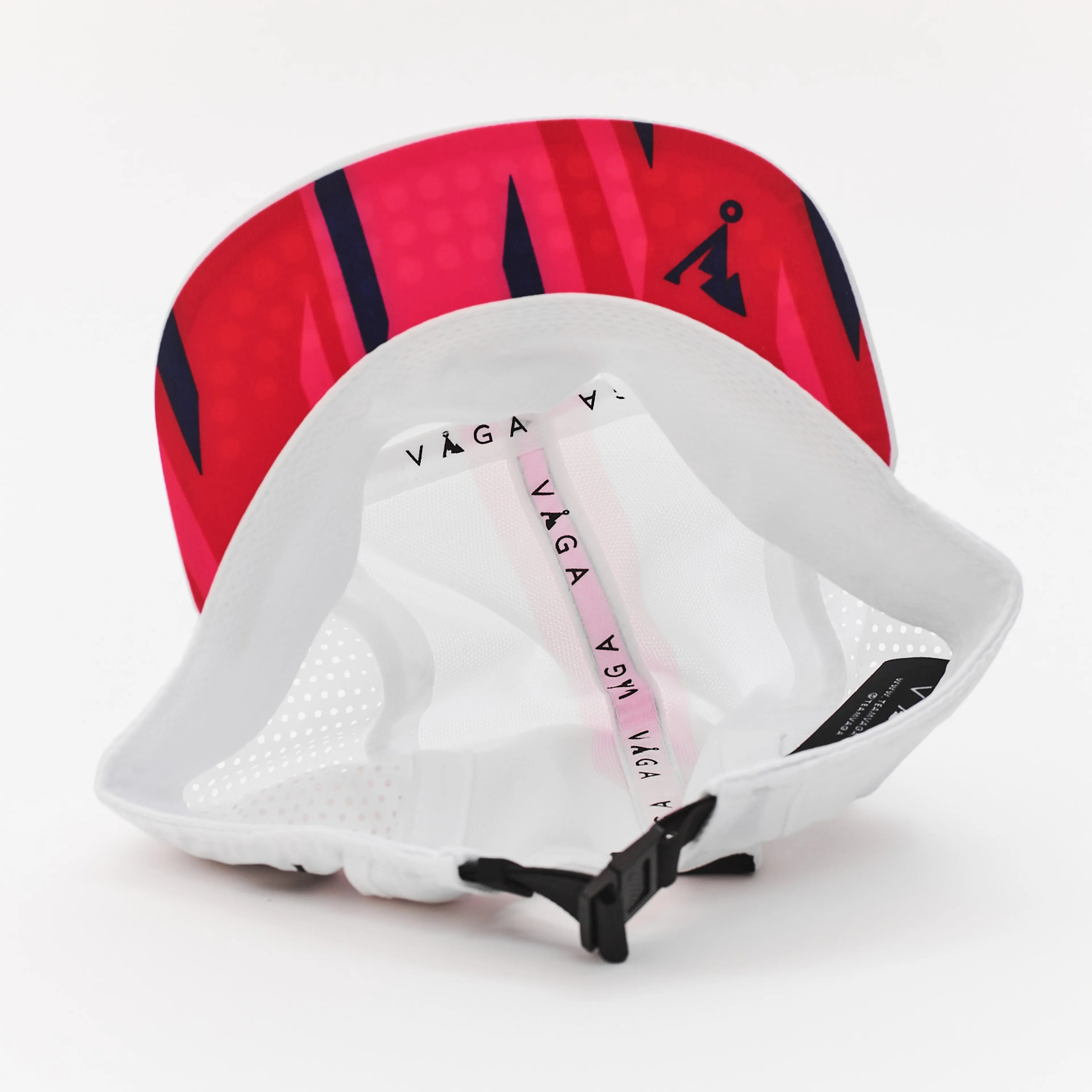 FEATHER RACING CAP