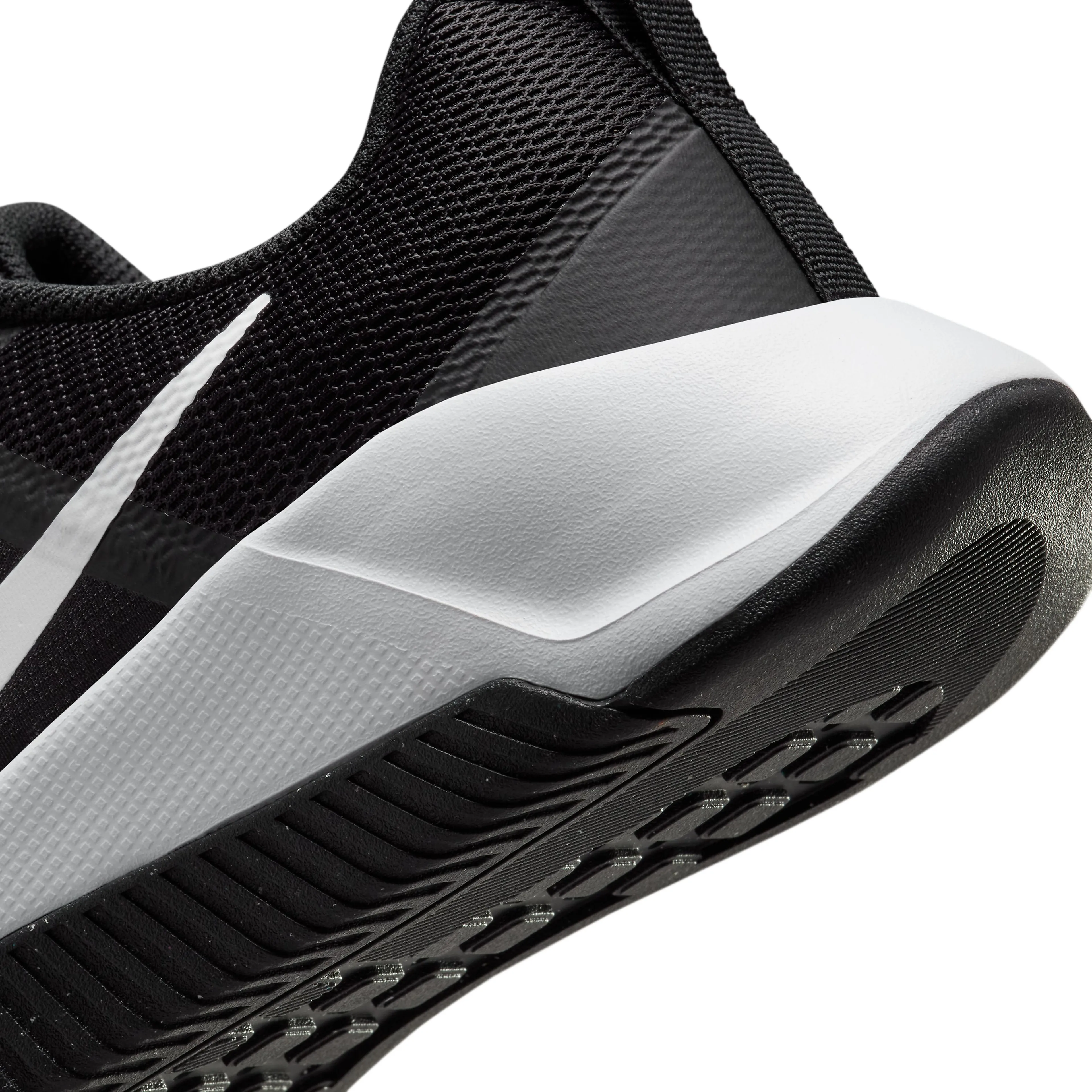 M MC TRAINER 3