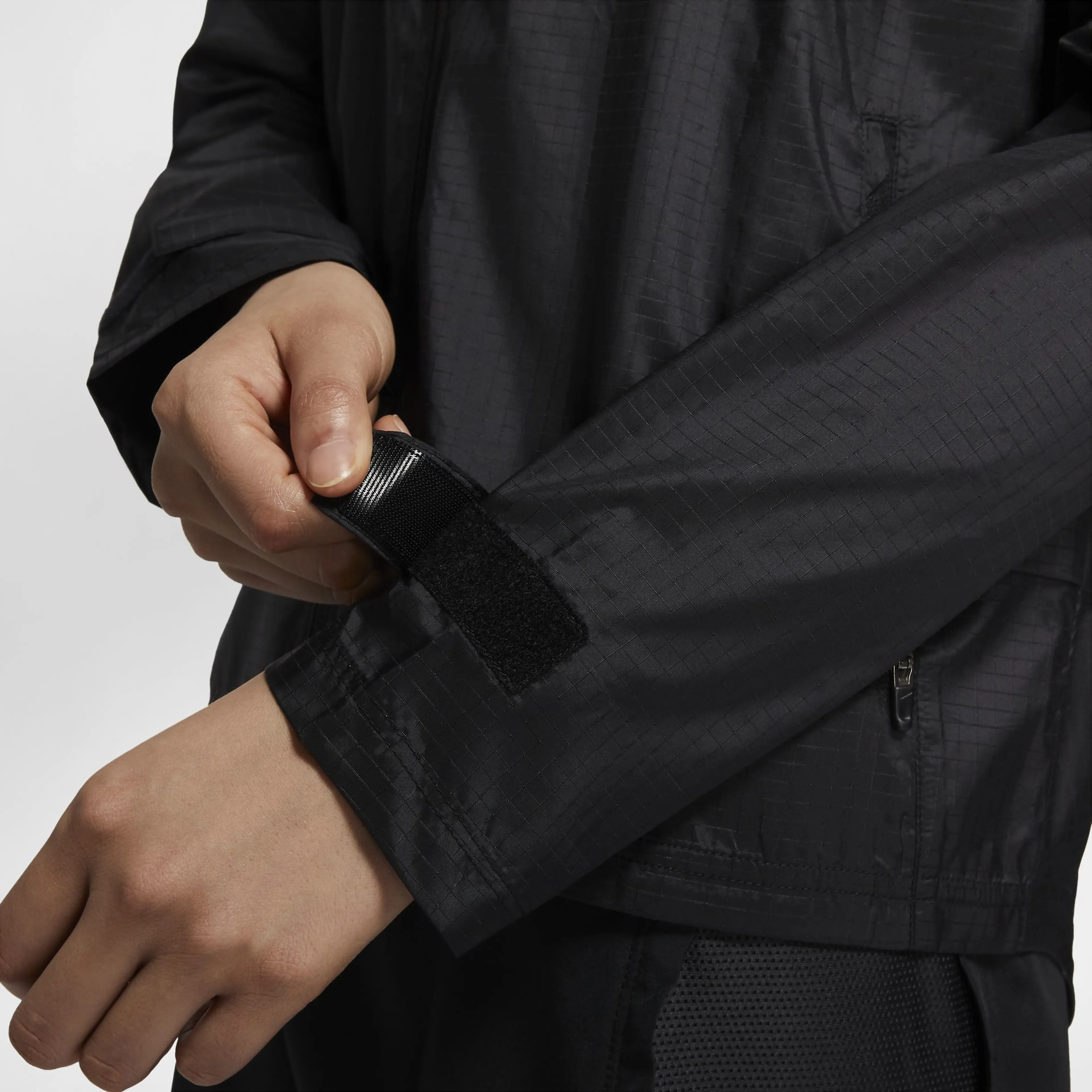 Essential Women's Running Jacket
