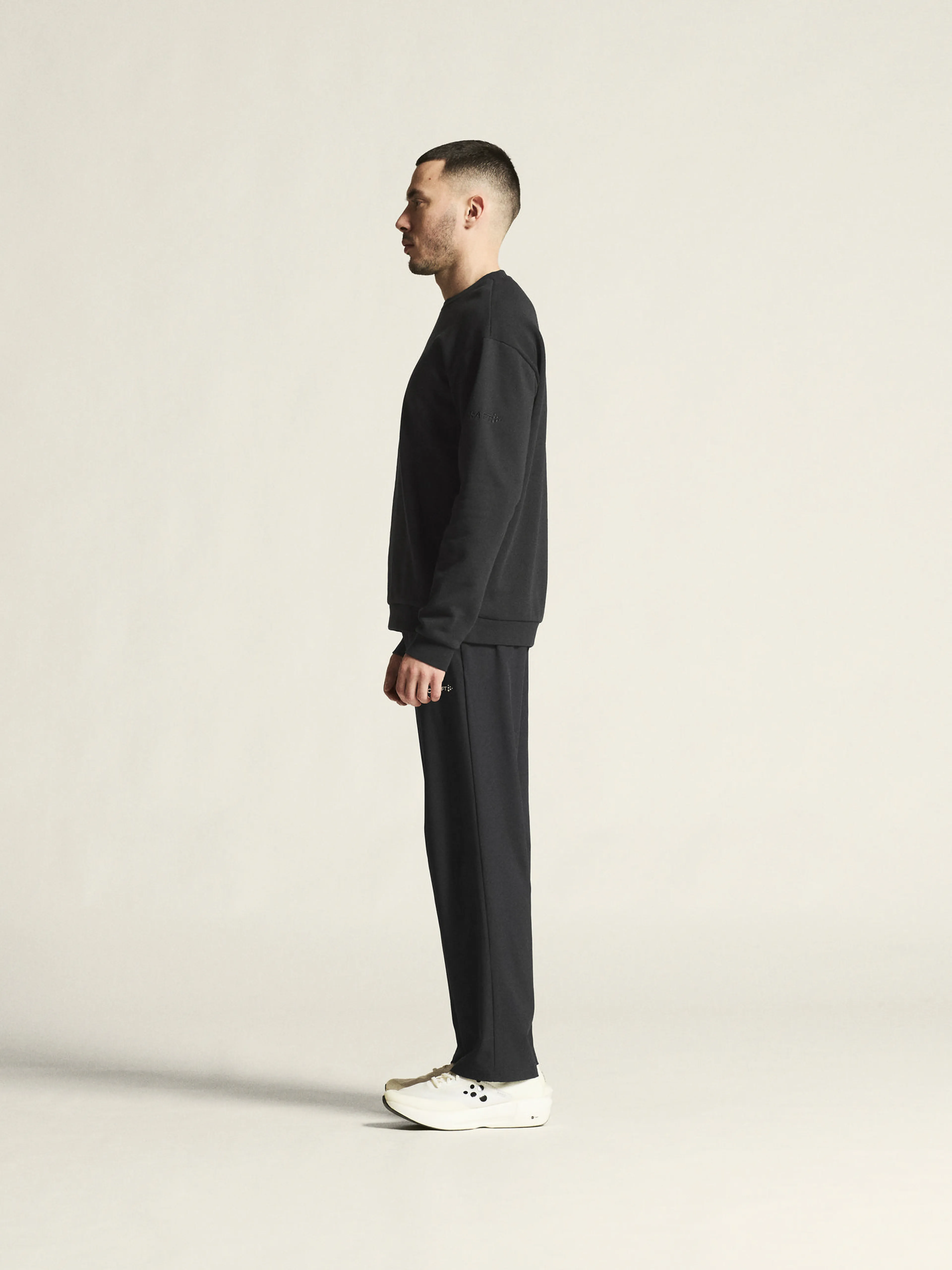 Community 2.0 R Neck M Community 2.0 R Neck M