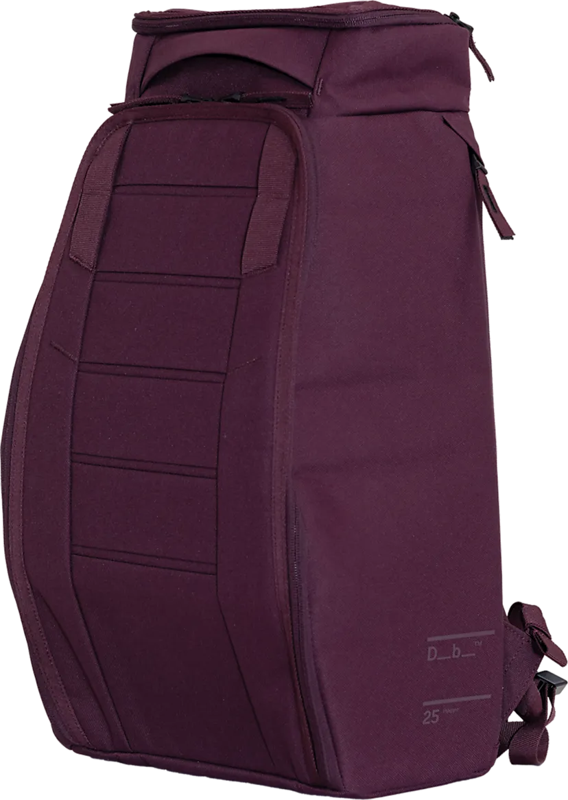 DB Hugger Backpack 25L 6012/Garnet Red Unisex | Sport1.no